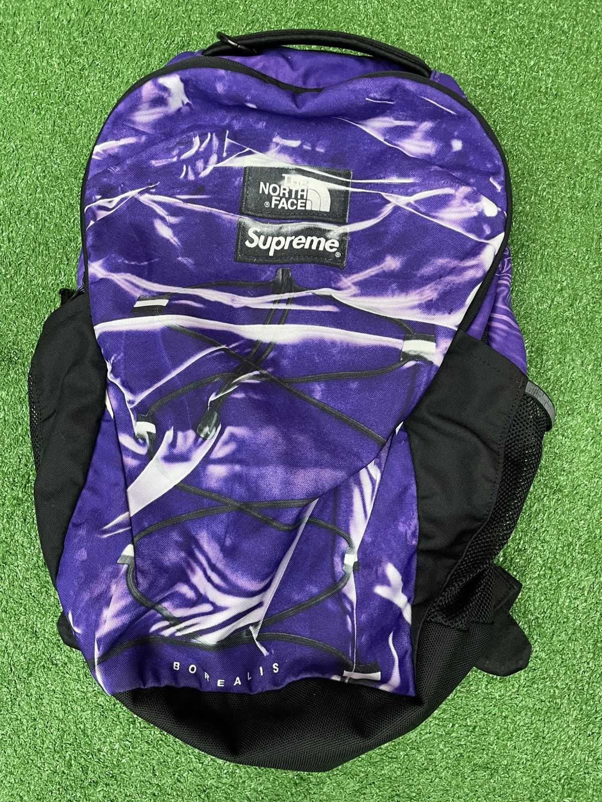 Supreme × The North Face Supreme®/ The North Face® Metallic