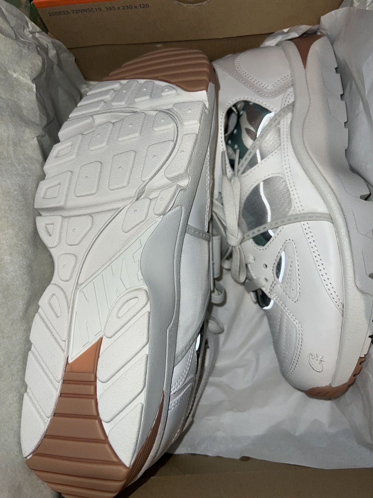 Corteiz × Nike Cortez Nike Huarache Size US 9.5 / EU 42-43 - 7 Thumbnail