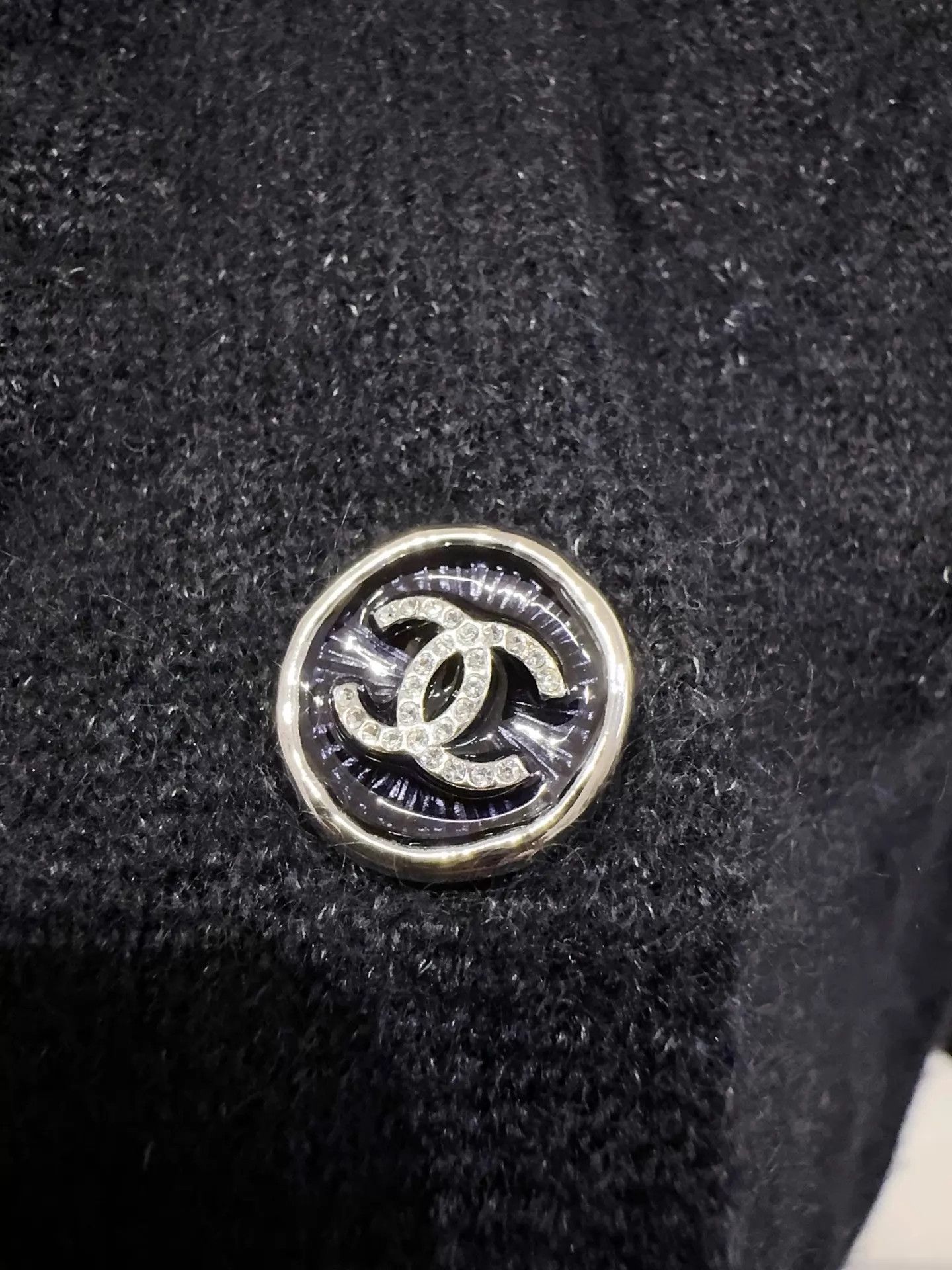 Chanel Chanel Black Embossed Dress Size 34 Soft Texture Size XS / US 0-2 / IT 36-38 - 4 Thumbnail