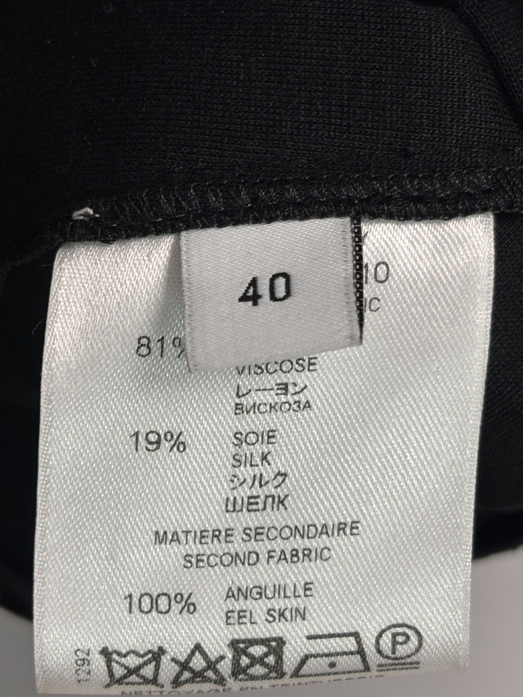 Givenchy Givenchy black skirt with eel skin trim Size 27" / US 4 / IT 40 - 6 Thumbnail