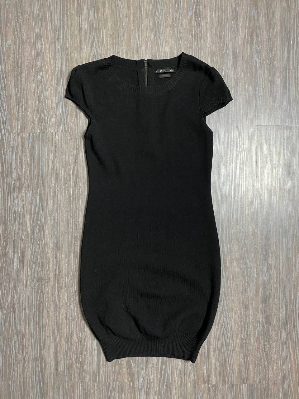 Alice + Olivia × Designer Alice+Olivia Black Knit Bodycon Short sleeve dress Size L / US 10 / IT 46 - 7 Thumbnail