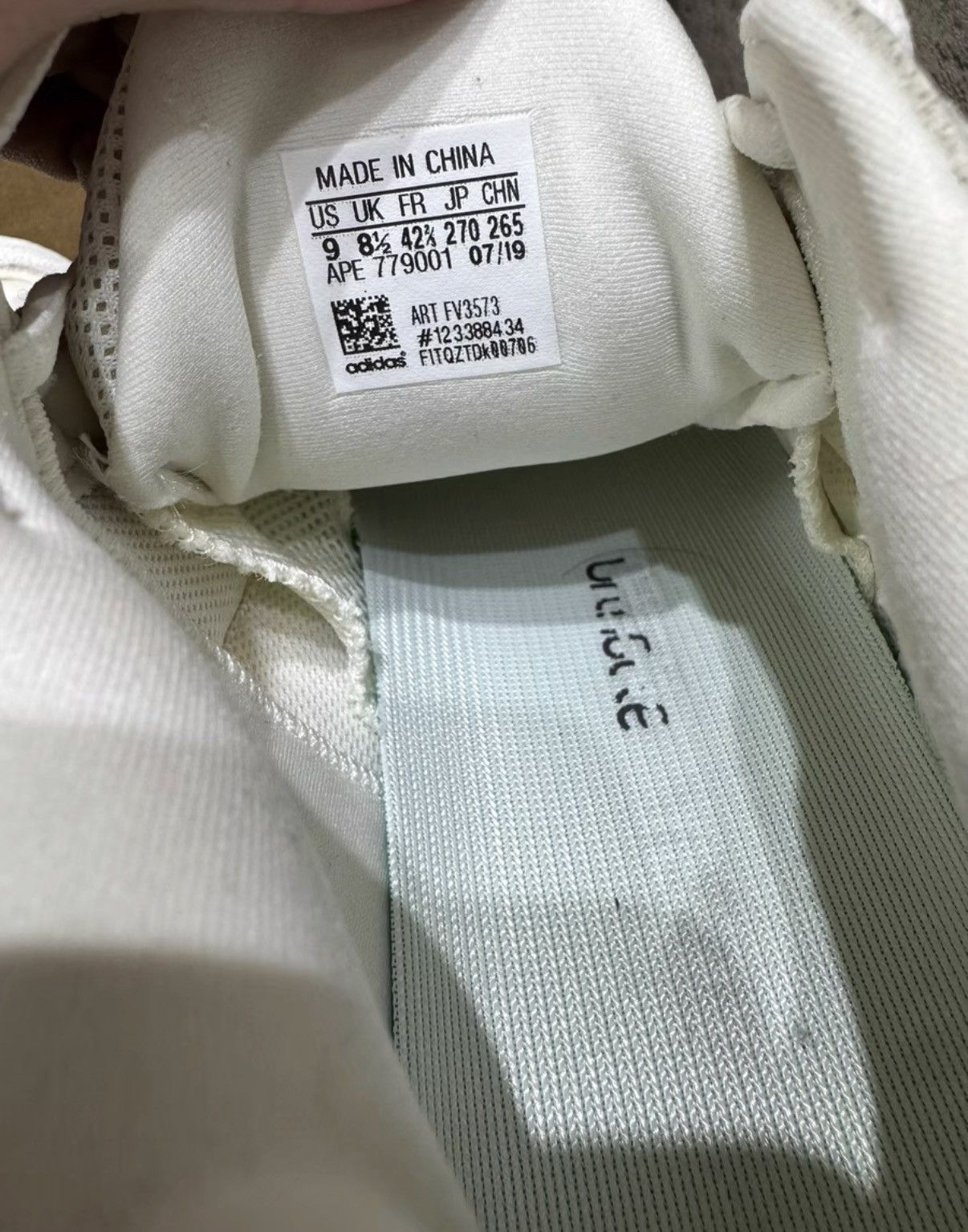 Adidas Adidas Yeezy 500 Bone White ID5114 / FV3573 K37 Size US 9 / EU 42 - 5 Thumbnail