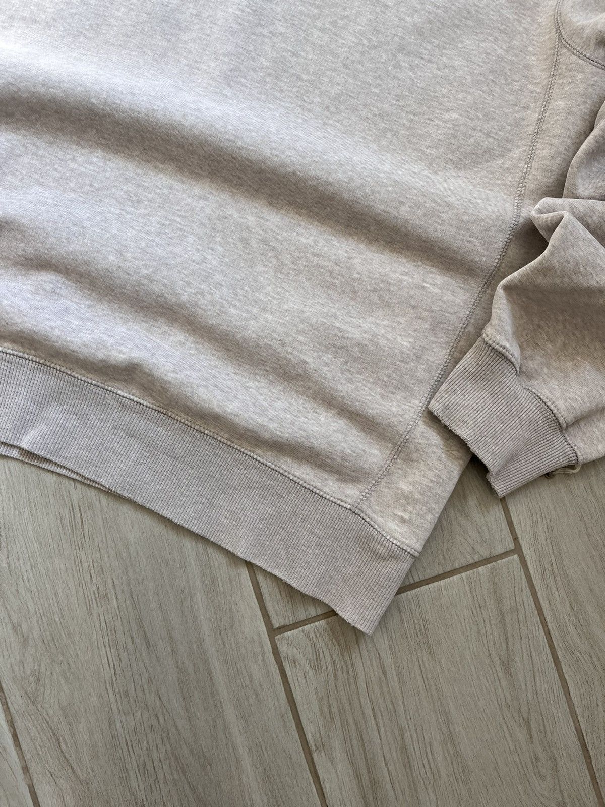 Nike × Vintage Vintage 00s Nike Sweatshirt Beige Distressed Minimalistic Size US L / EU 52-54 / 3 - 6 Thumbnail