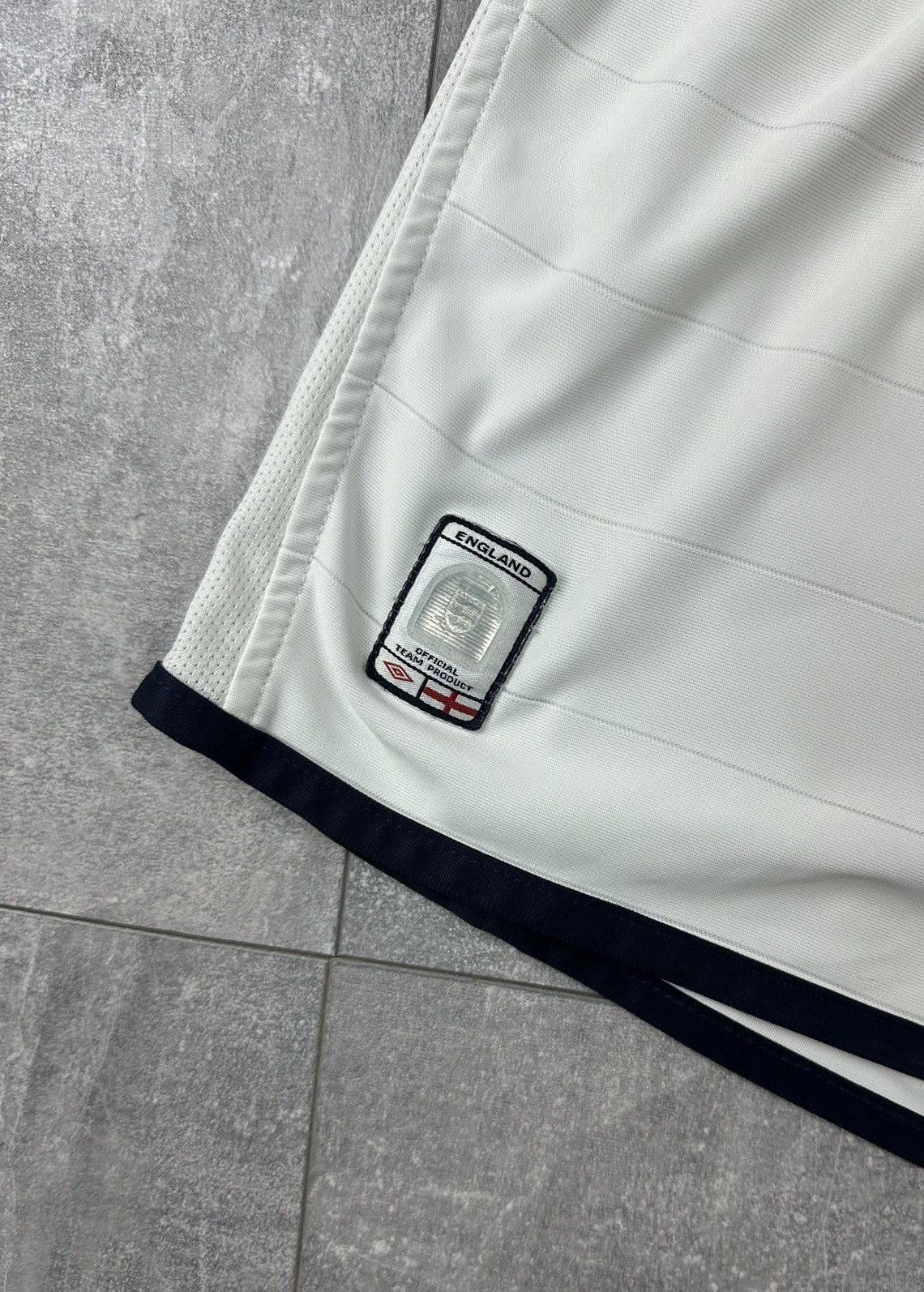 Umbro Umbro England 2003/04 Home Reversible Football Soccer Jersey Size US XL / EU 56 / 4 - 11 Thumbnail