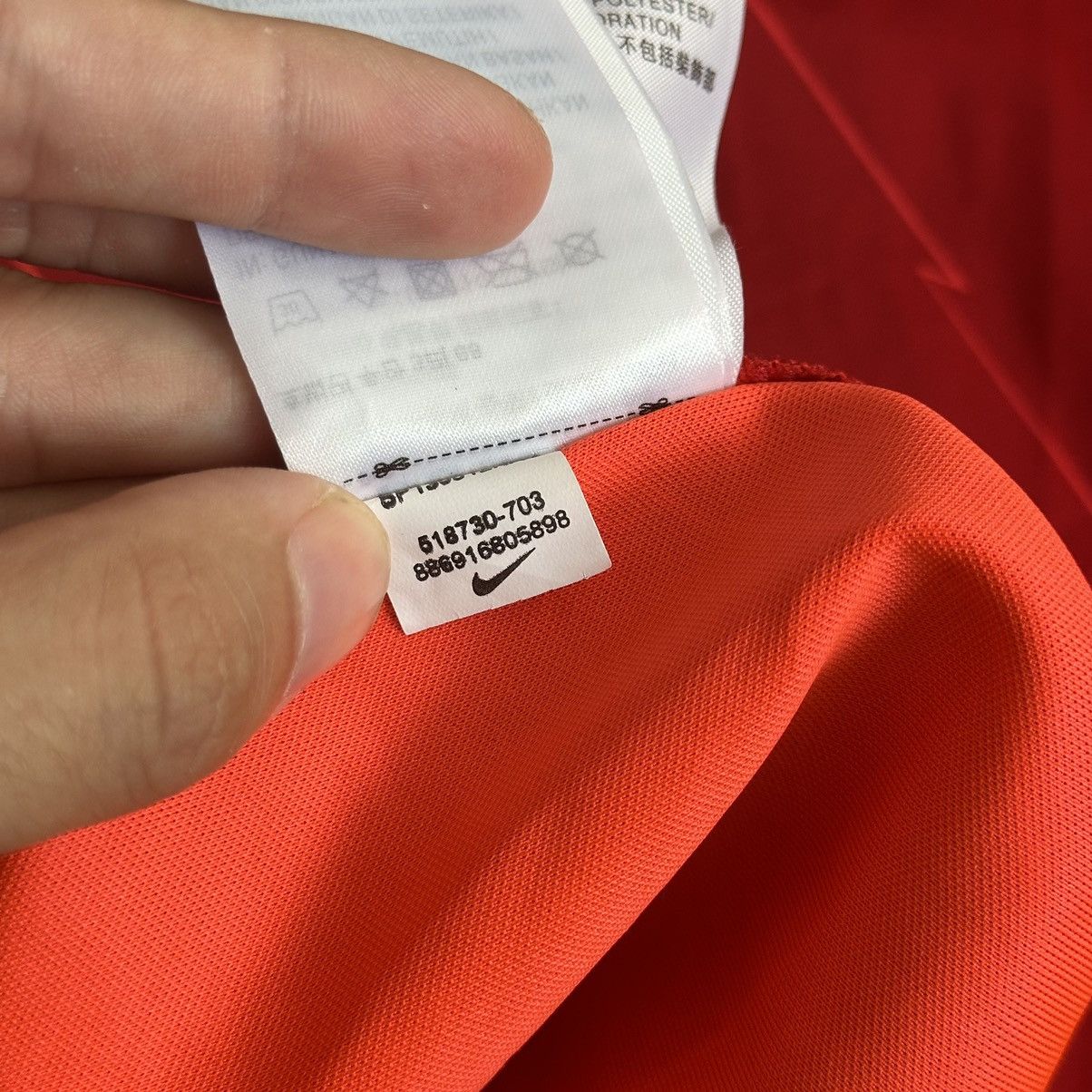 Nike Liverpool 2021/2022 Nike Home Soccer Jersey Size US XL / EU 56 / 4 - 9 Thumbnail