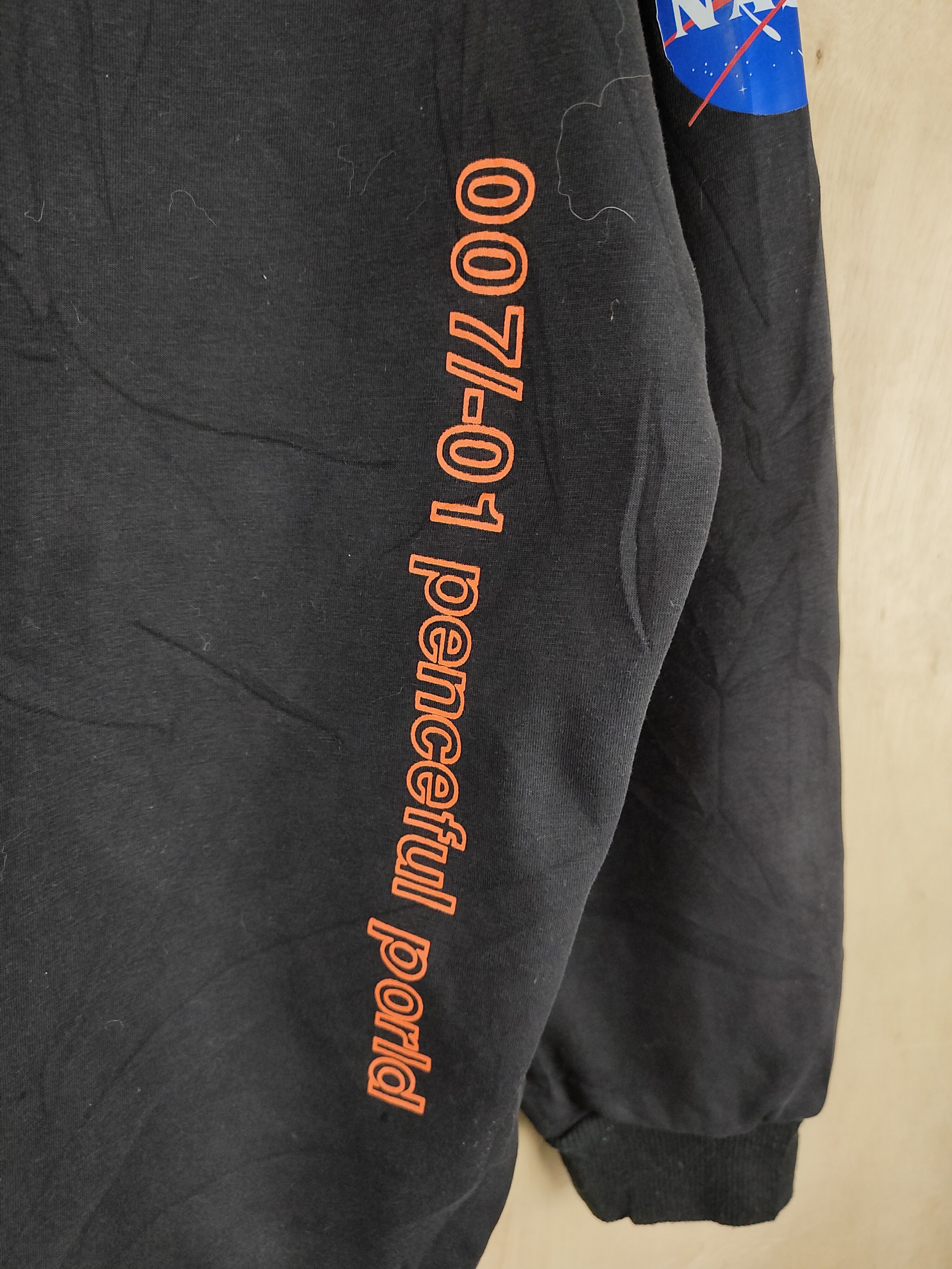 Japanese Brand Japan freen doom peaple Black Sweatshirts #S2627 Size US L / EU 52-54 / 3 - 3 Thumbnail