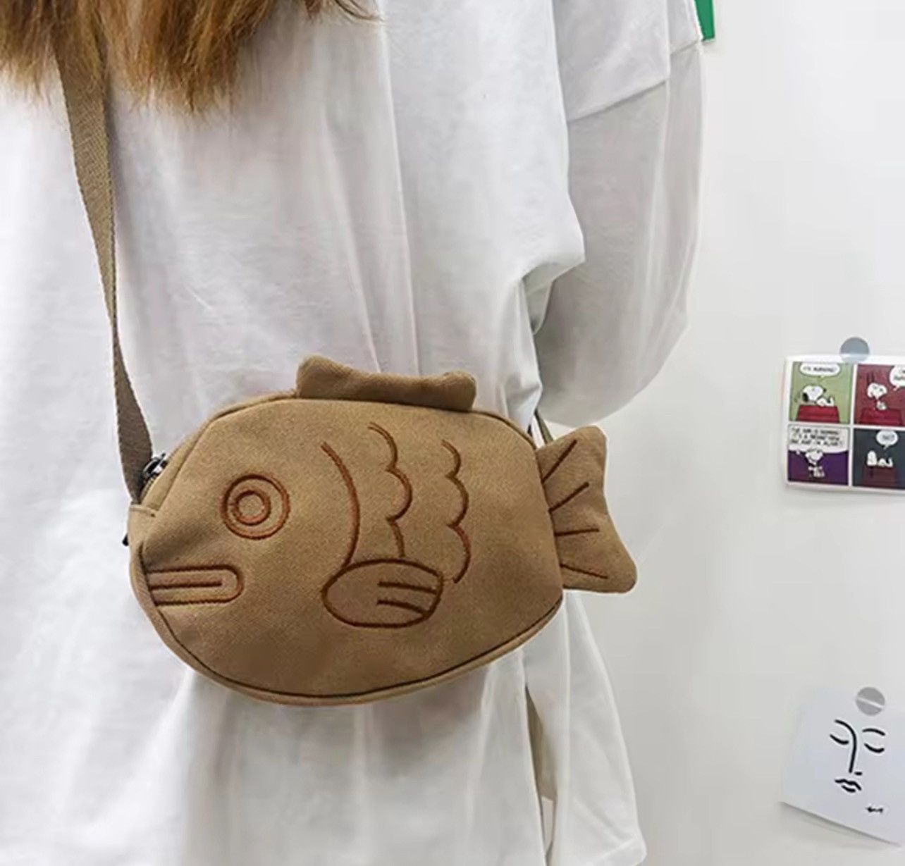 Other Fish Shape Canvas Messenger Bag Size ONE SIZE - 1 Thumbnail