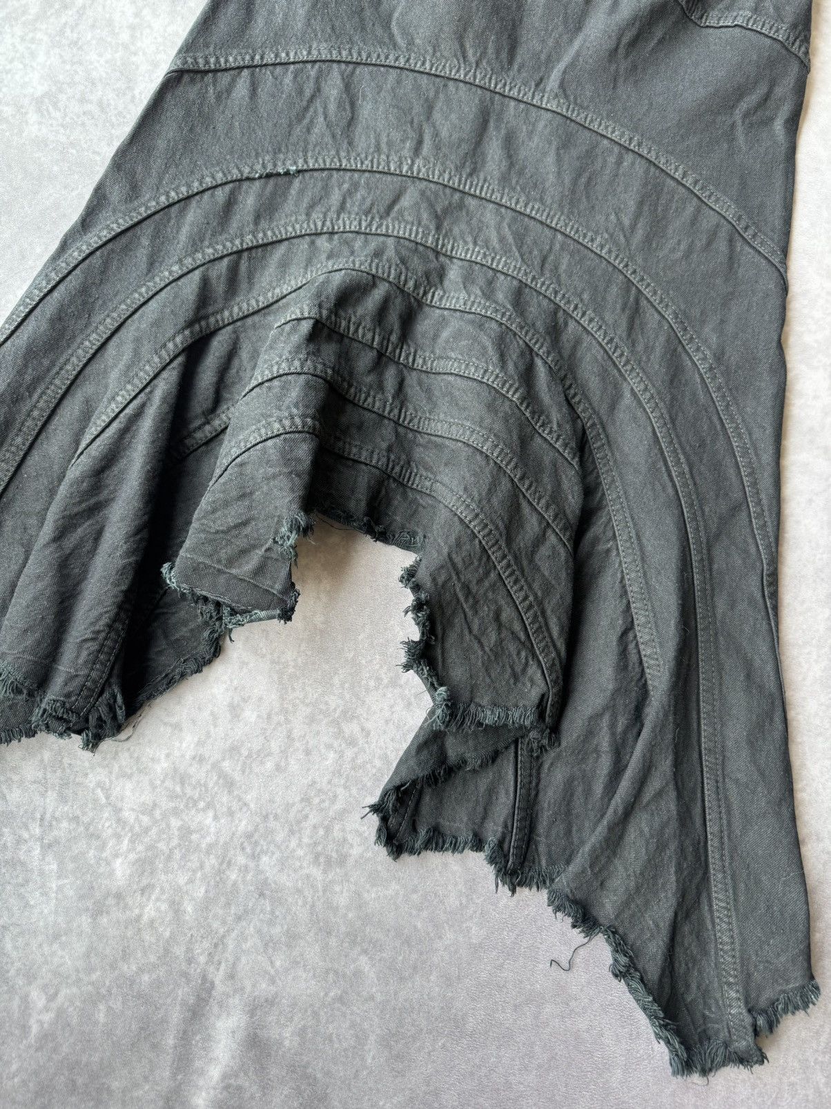 Rick Owens × Rick Owens Drkshdw Rick Owens DRKSHDW Waxed Asymmetrical Denim Skirt Size 27" / US 4 / IT 40 - 6 Thumbnail