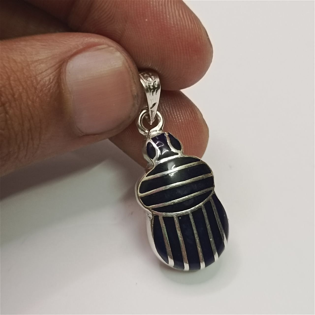 Vintage Silver 925 Scarab Pendant Egyptian Beetle Look Charm Size ONE SIZE - 1 Thumbnail