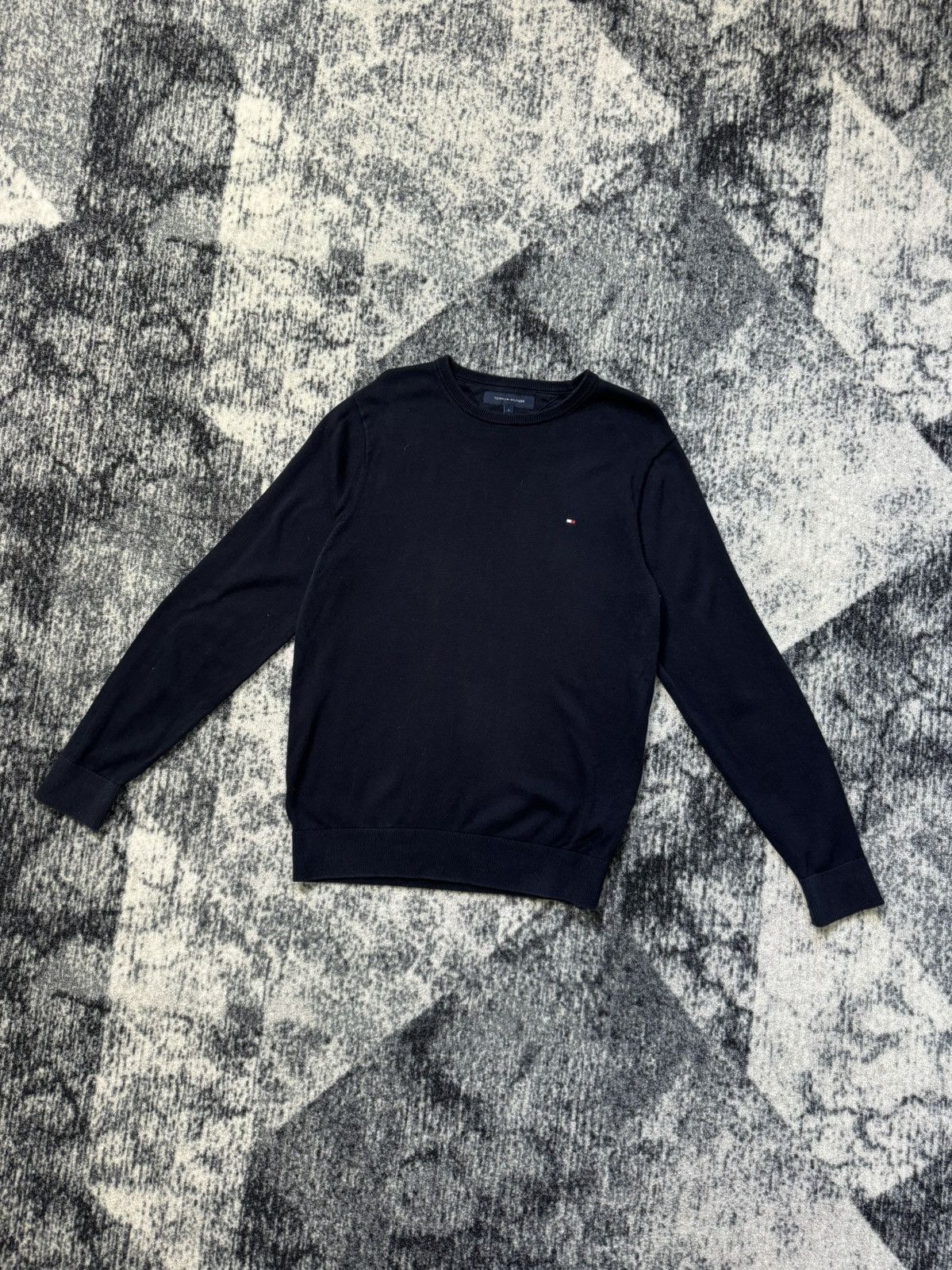 Tommy Hilfiger Vintage Tommy Hilfiger Sweater Crewneck Y2K Casual Classic Size US S / EU 44-46 / 1 - 1 Thumbnail