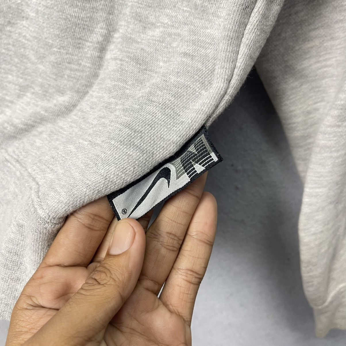 Nike 2000s Nike Spellout Embroidered Sweatshirt Size US M / EU 48-50 / 2 - 9 Thumbnail