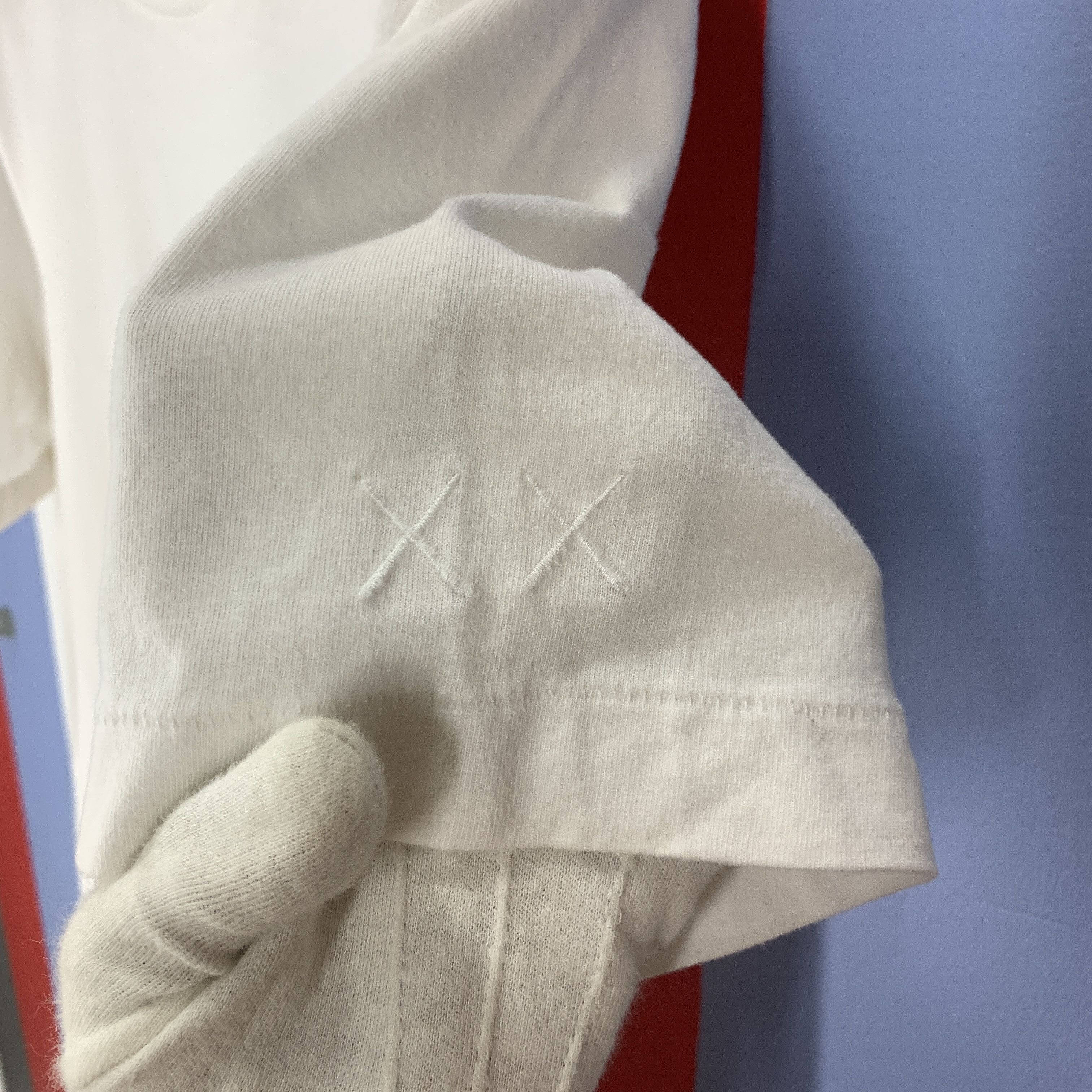 Kaws × Uniqlo KAWS x UNIQLO Crew Neck T Shirt #1823/08 Size US M / EU 48-50 / 2 - 9 Thumbnail