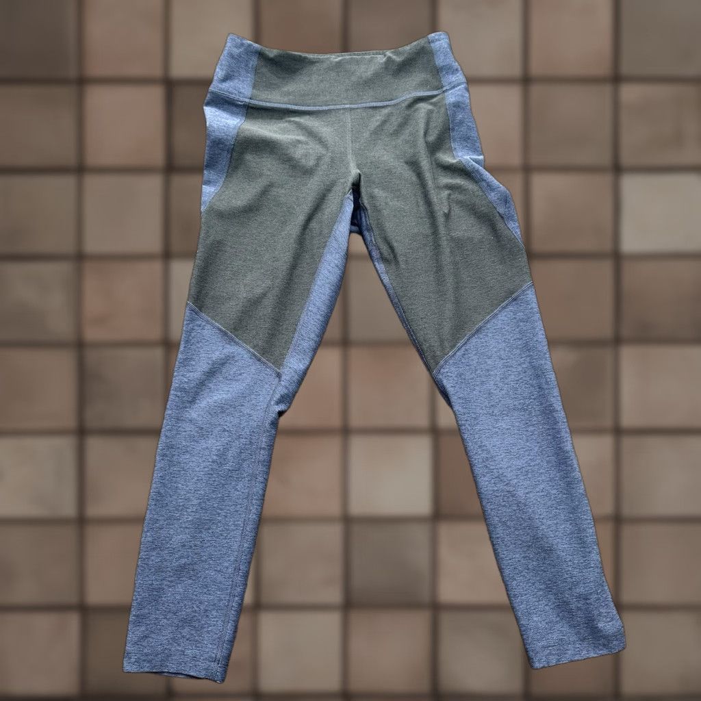 Outdoor Voices Outdoor Voices Leggings Women Size Small Blue Multicolor Polyester Cropped Activewear Running & Jogging Athletic Slim Inseam 24 in Womens Size 28" / US 6 / IT 42 - 1 Thumbnail