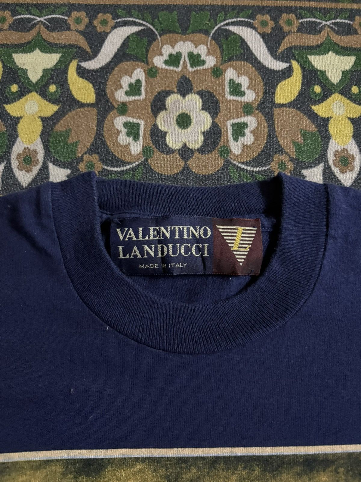 Other Vintage Designer Italy VALENTINO LANDUCCI T-Shirt Size US L / EU 52-54 / 3 - 6 Thumbnail