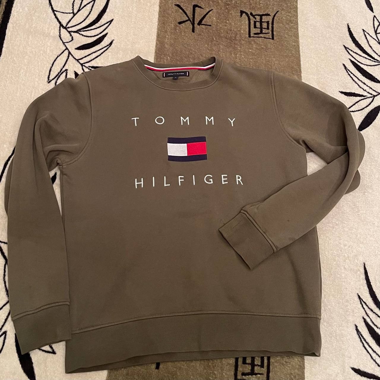 image of Hoodies Tommy Hilfiger in Dark Khaki, Men's (Size Medium)