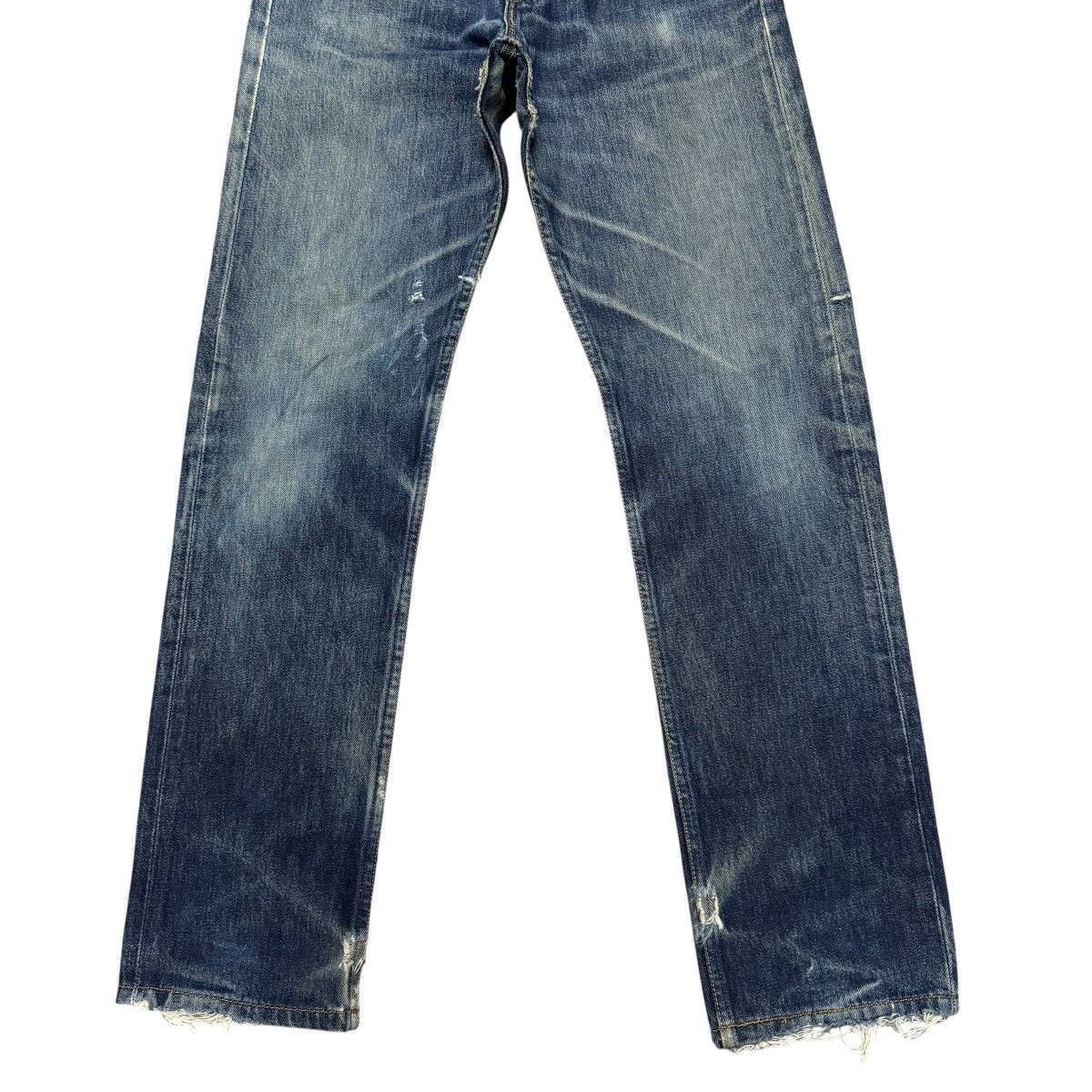 Levi's Vintage Levis 501 Thrashed Jeans Size US 28 / EU 44 - 6 Thumbnail