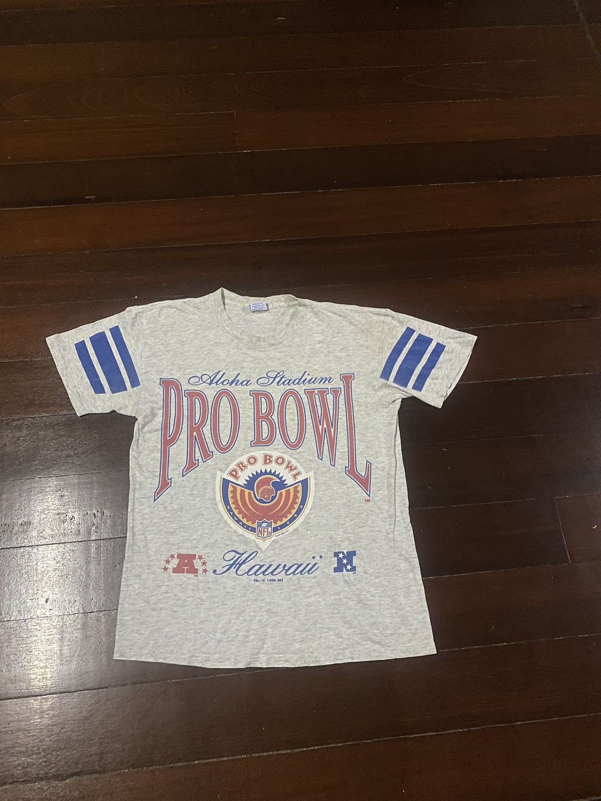 NBA × NFL × NHL FIRE 🔥 VINTAGE 90s PRO BOWL ALOHA STADIUM HAWAII NFL Size US M / EU 48-50 / 2 - 1 Thumbnail