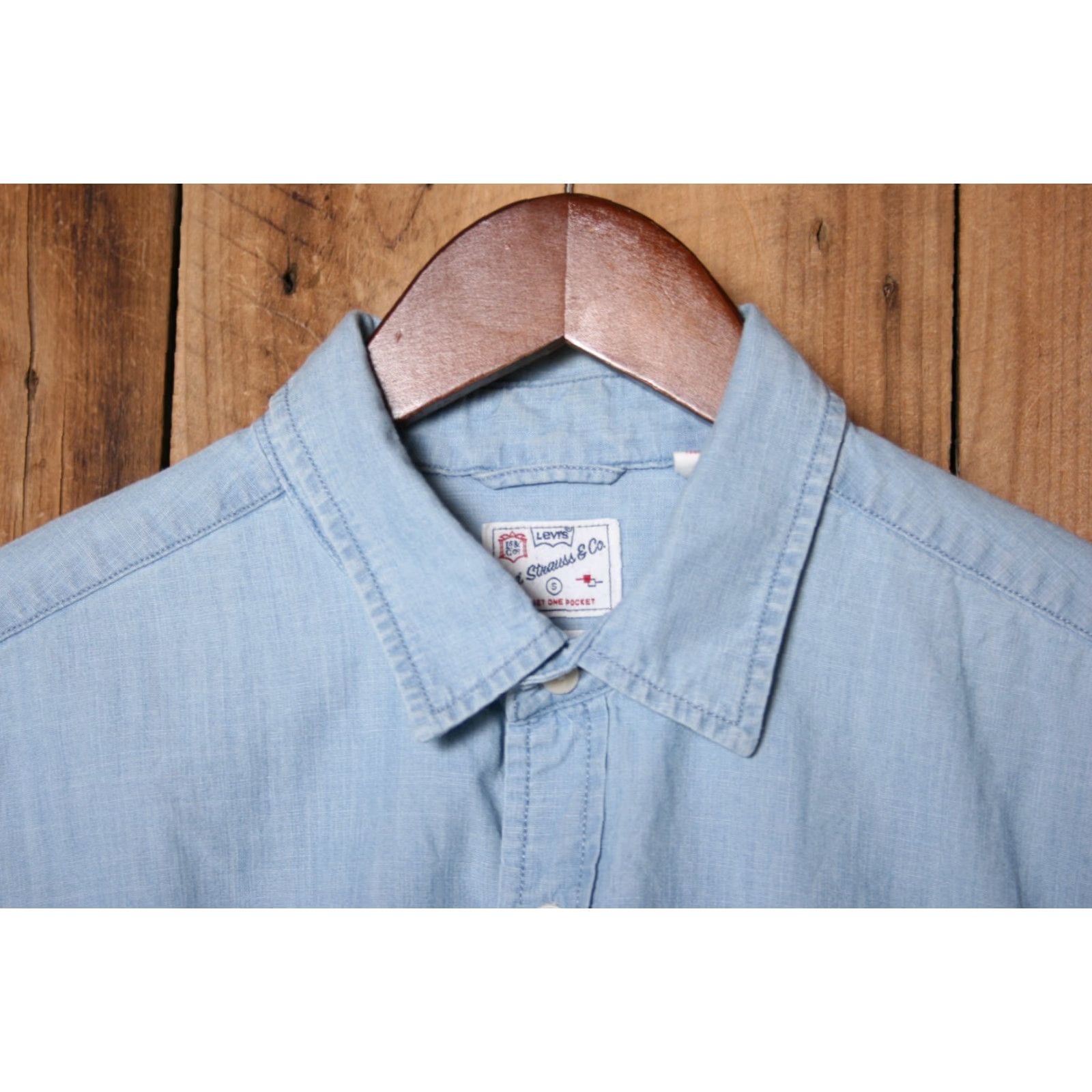 Levi's VINTAGE Levi's Sunset One Pocket Blue Chambray Long Sleeve Button Front Shirt Sz. S Size US S / EU 44-46 / 1 - 2 Thumbnail
