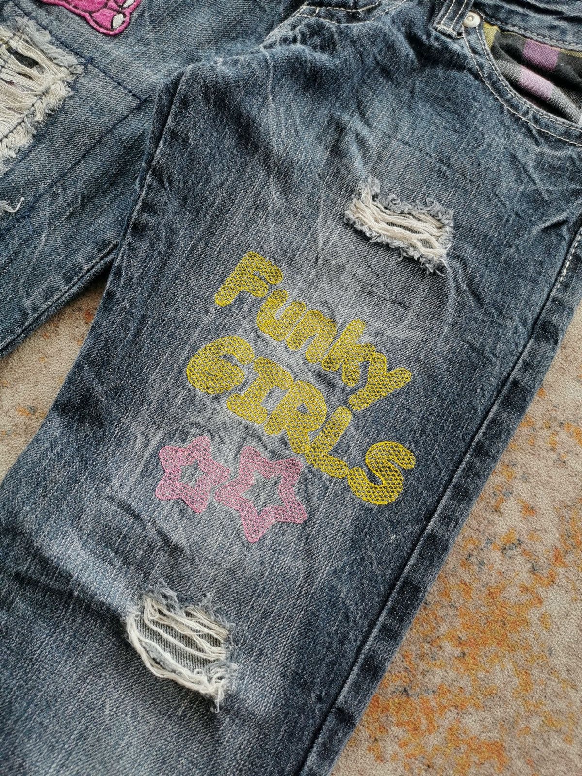 Ed Hardy Colza Japan Rakish Style Funky Girls Double Waist Jeans Size 28" / US 6 / IT 42 - 7 Thumbnail
