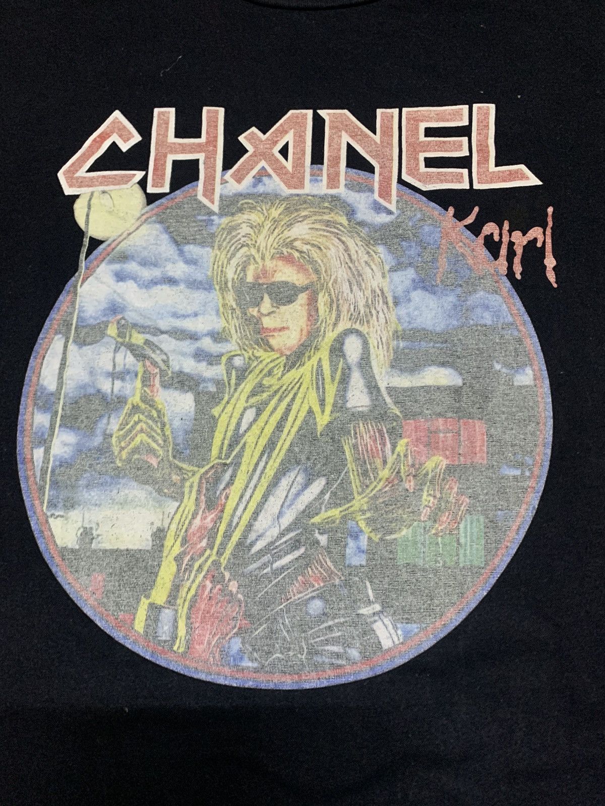 Band Tees Vintage Chanel Karl World Tour 1983 IM Style Printed Tee Size US L / EU 52-54 / 3 - 5 Thumbnail
