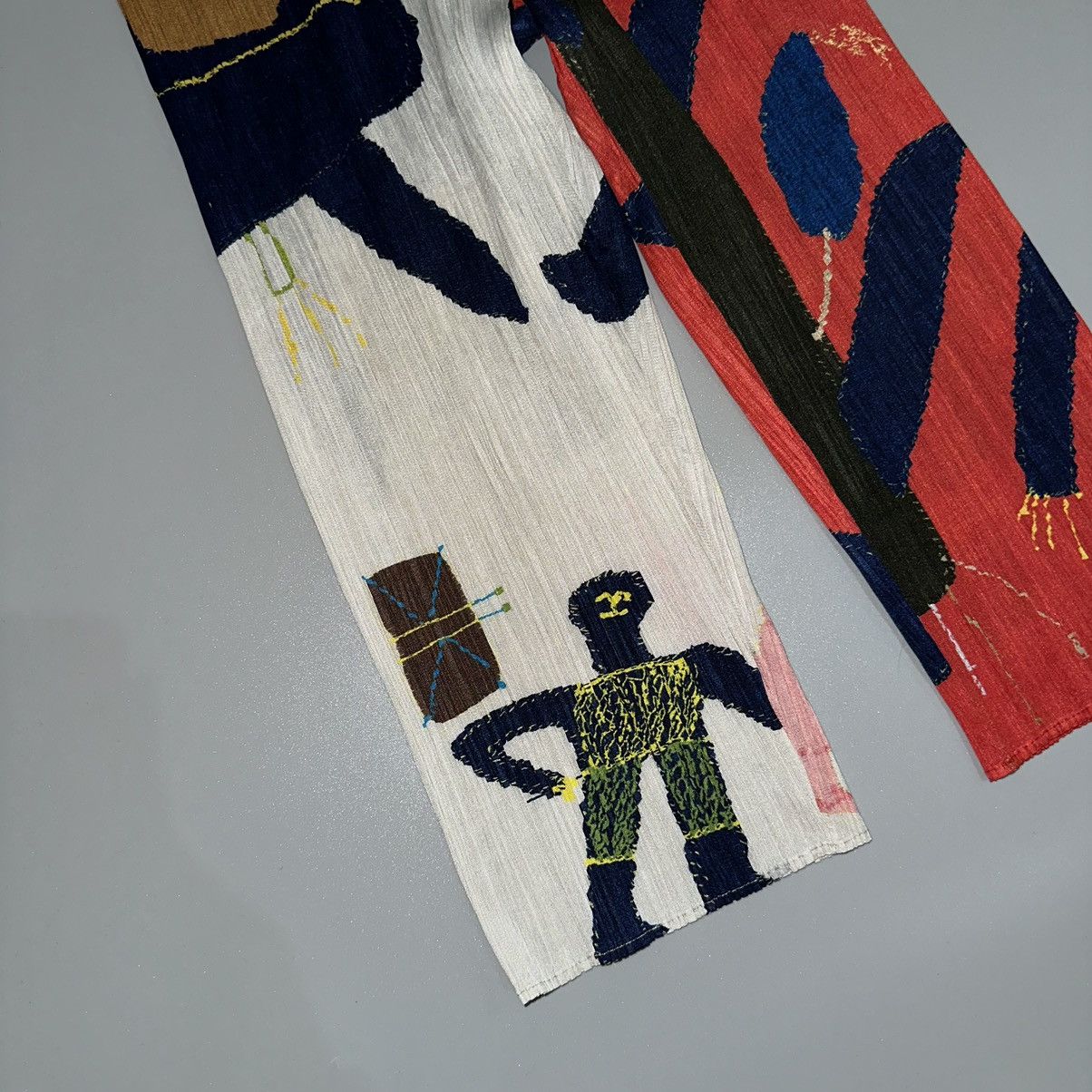 Pleats Please Issey Miyake SS99 Pleats Please Creatures animal pants Size 24" / US 00 / IT 34 - 2 Thumbnail