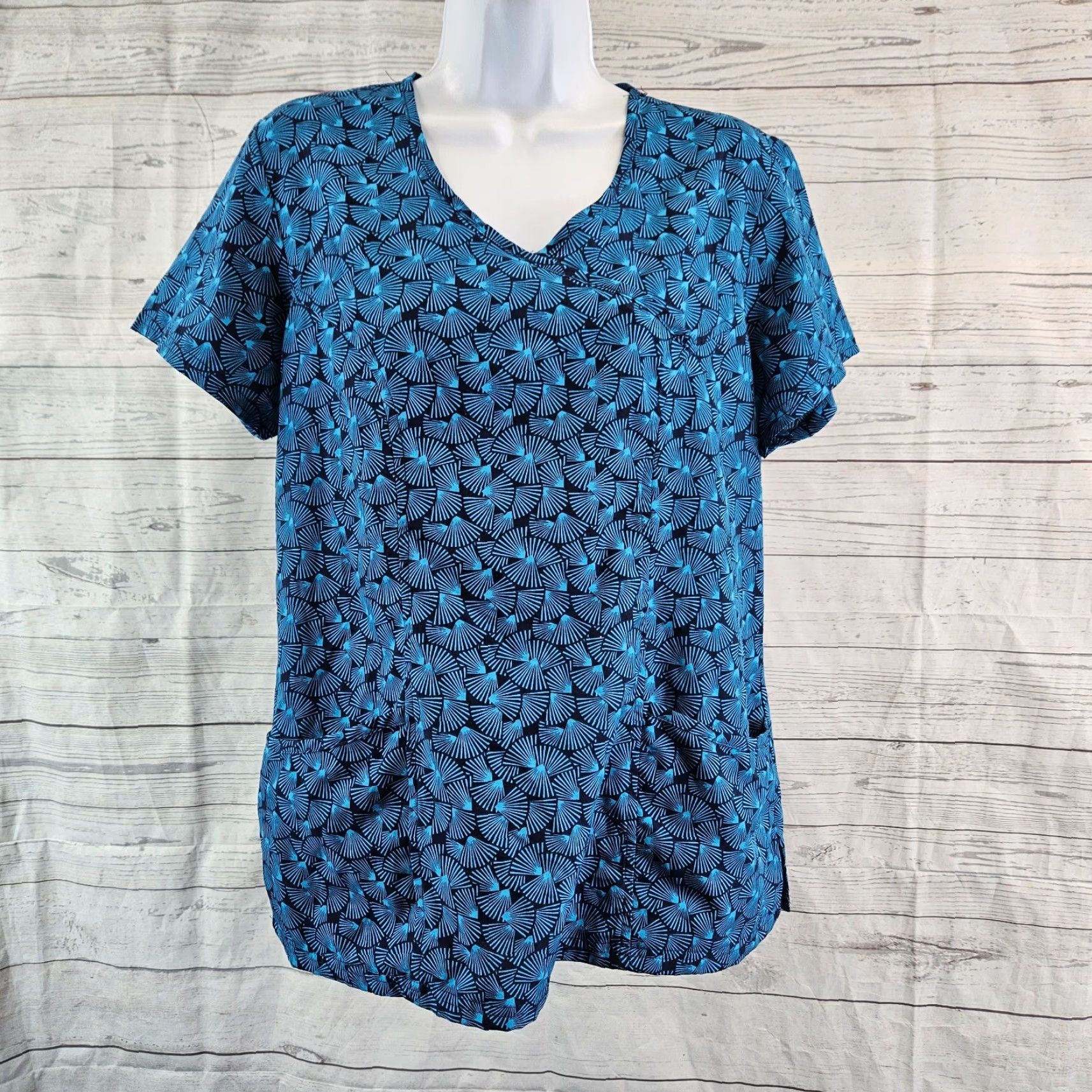 Buttero Butter-Soft Advantage Scrub Top Womens Medium Blue V-Neck Short Sleeve Size M / US 6-8 / IT 42-44 - 2 Thumbnail