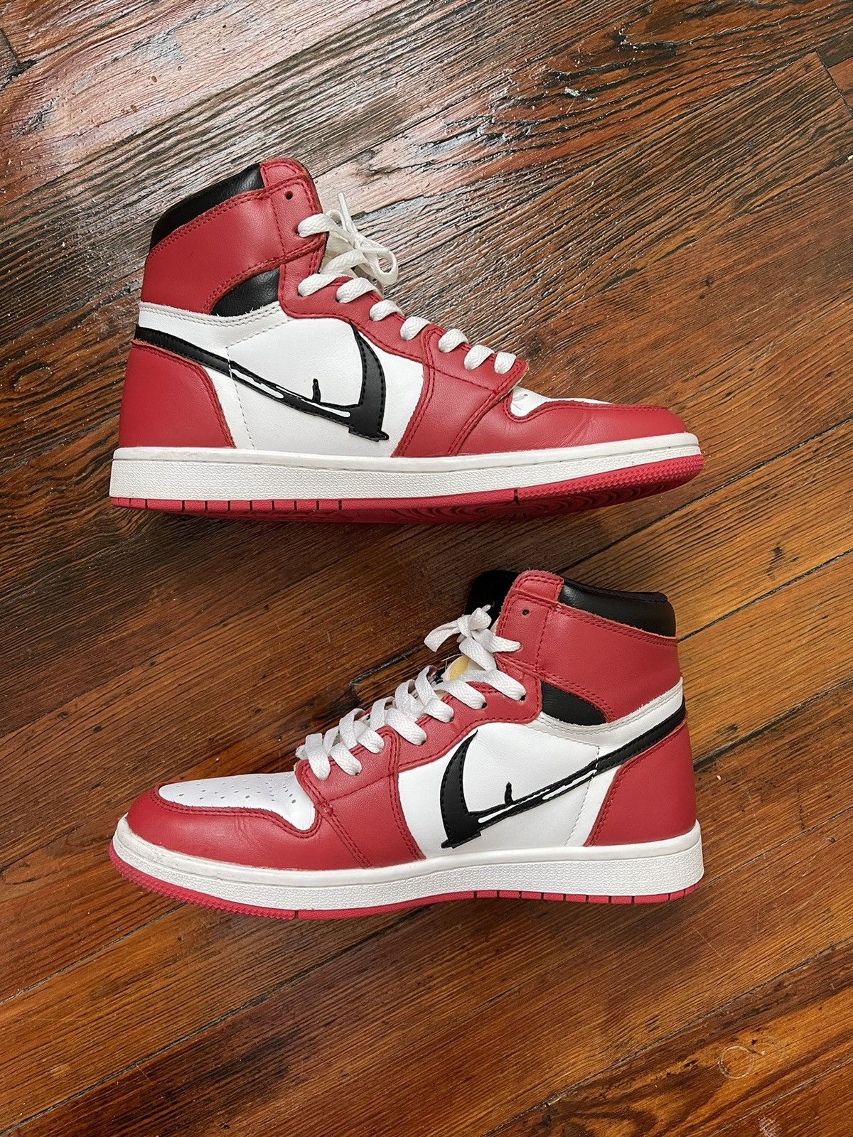 Other Represent Miserable Custom Chicago 1’s Size US 8.5 / EU 41-42 - 2 Thumbnail
