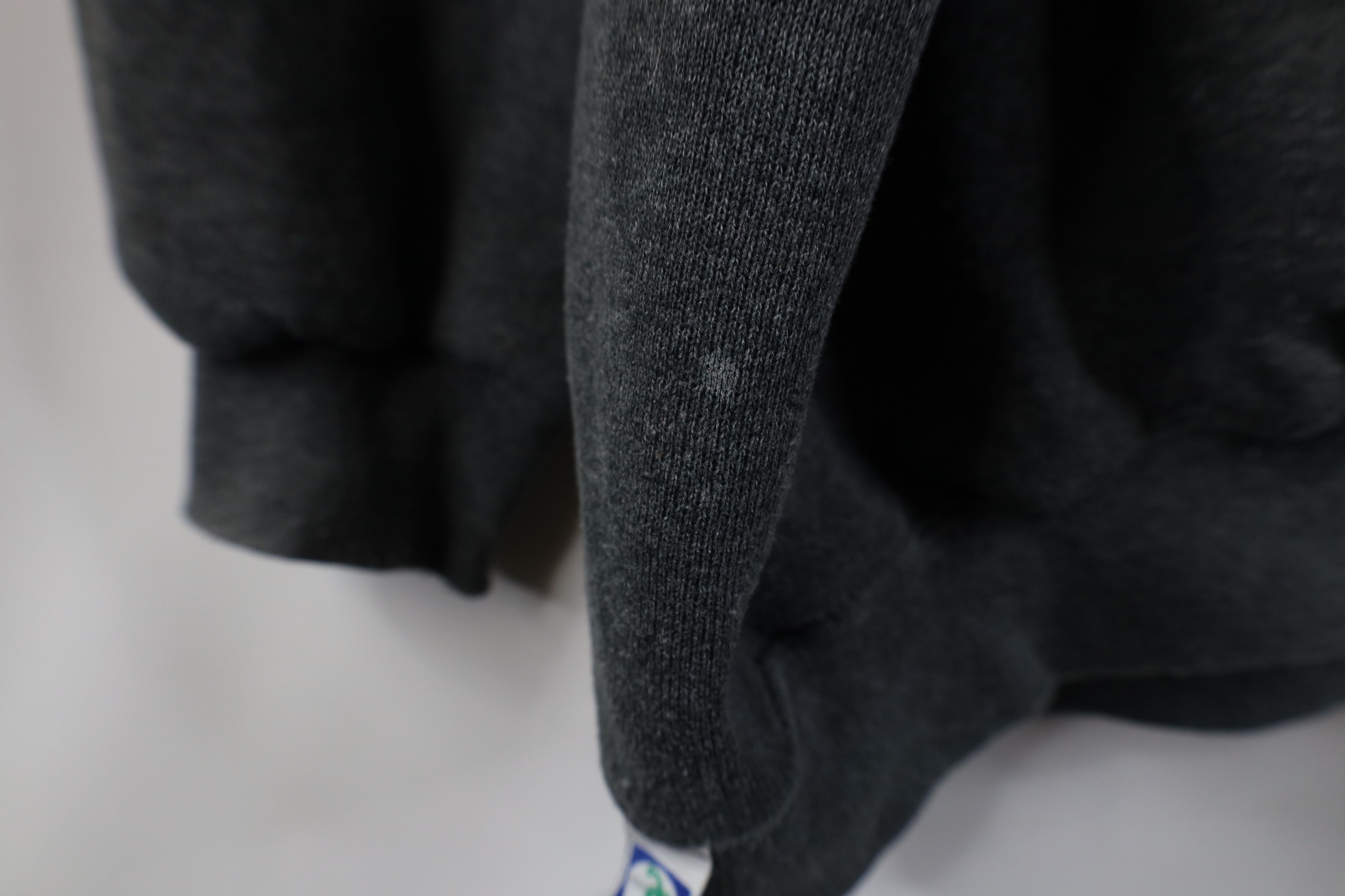 Vintage Vintage 90s Streetwear Blank Crewneck Sweatshirt Gray USA Size US XXL / EU 58 / 5 - 11 Thumbnail