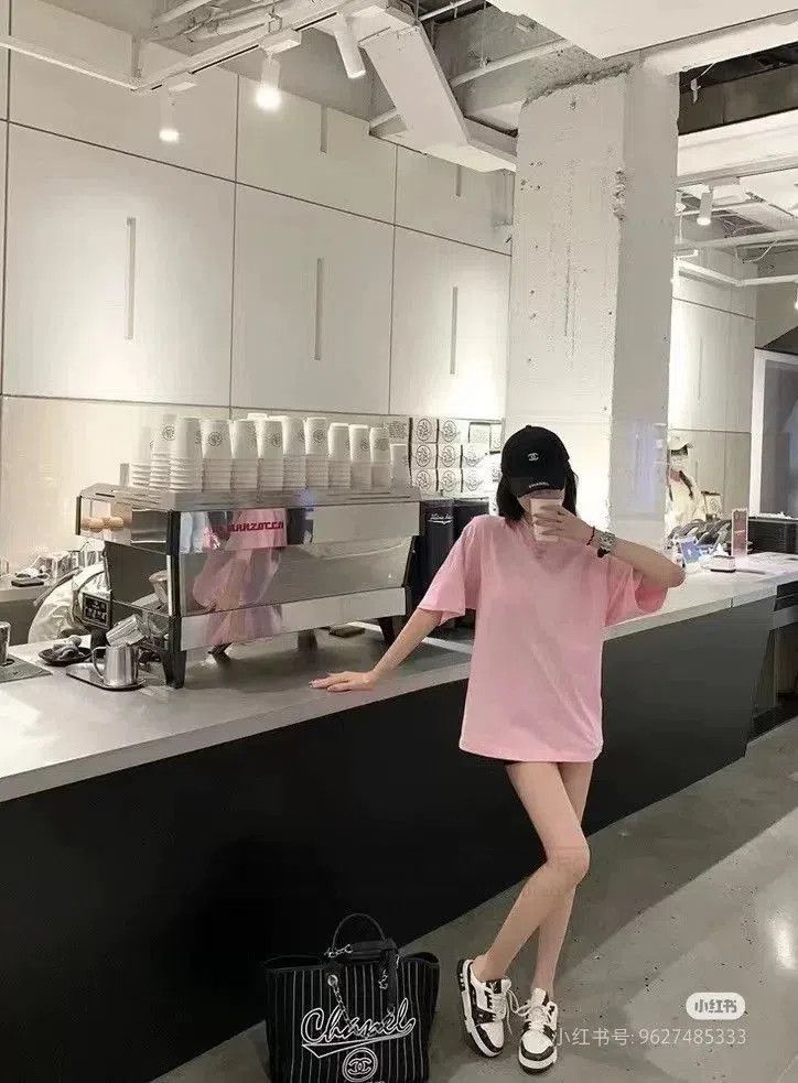 Balenciaga Balenciaga Back Crystal Logo Pink Oversized T-shirt. Size M / US 6-8 / IT 42-44 - 7 Thumbnail