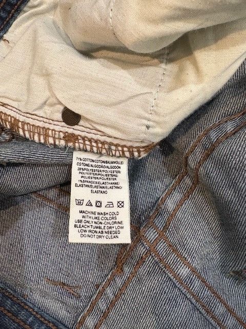 Free People “Maggie” Distressed Denim Straight Leg Jeans Size 27" / US 4 / IT 40 - 7 Thumbnail