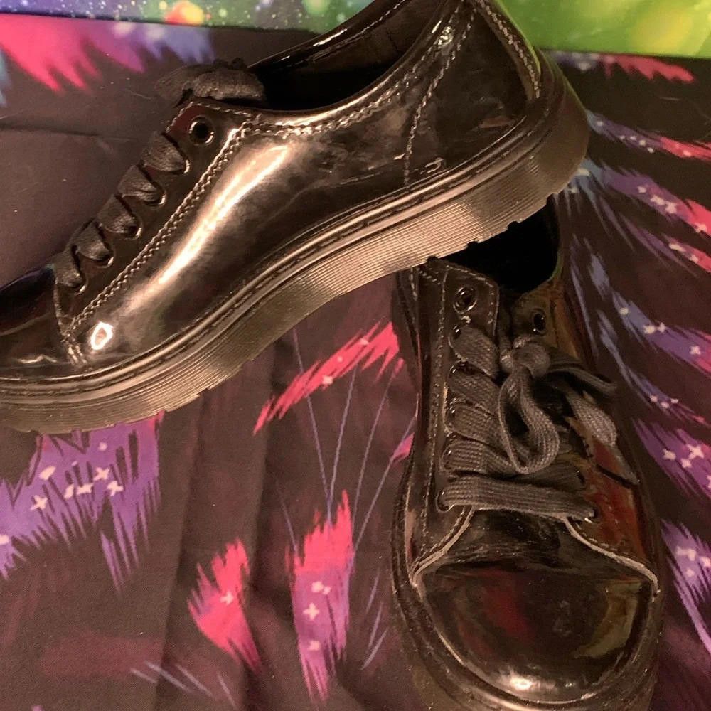 Dr. Martens Dr. Martens Black Classic Sneakers Size US 7 / IT 37 - 3 Thumbnail