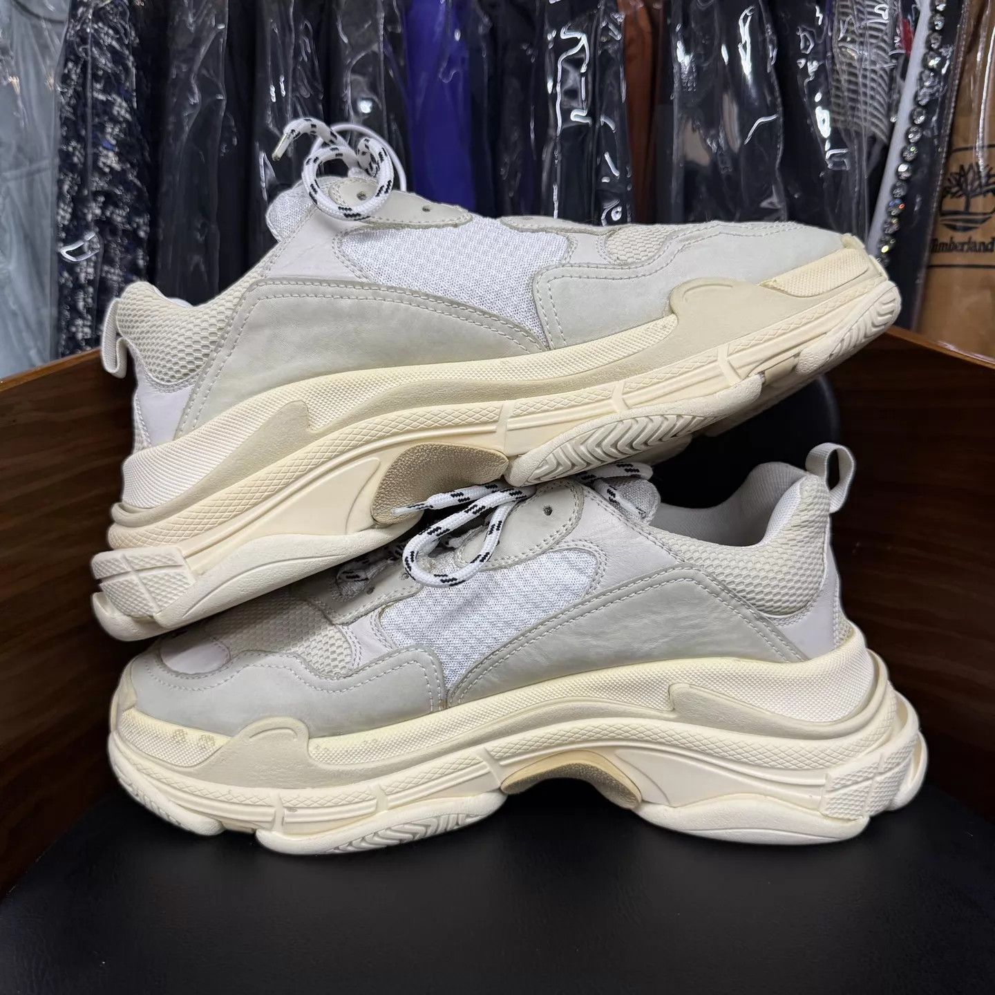 Balenciaga Balenciaga Triples OG White 44 EU Lightly Used Excellent Size US 11 / EU 44 - 7 Thumbnail