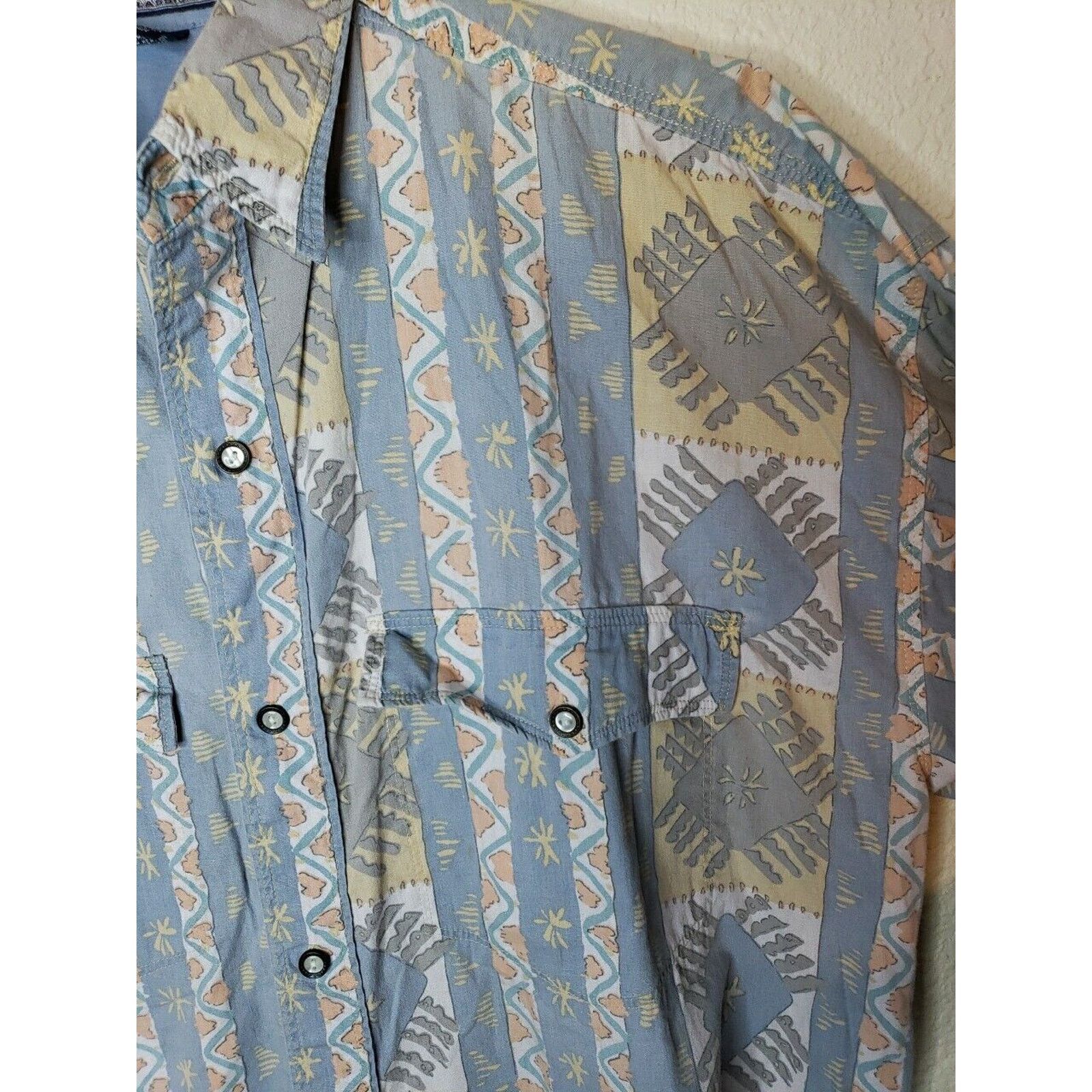 Other Vintage 90s International News Abstract Button Shirt MEDIUM Size US M / EU 48-50 / 2 - 3 Thumbnail