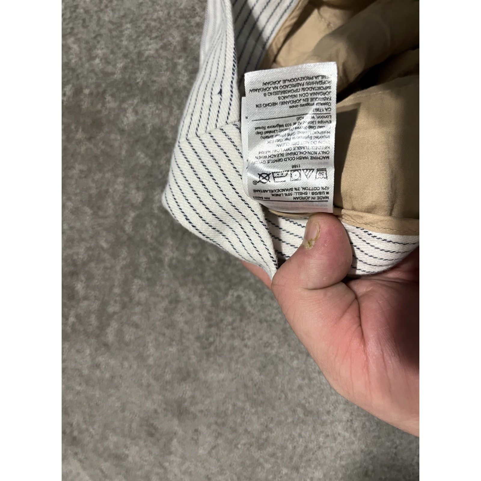 Banana Republic VINTAGE Banana Republic Women's White Linen Cotton Capri Pants 0 Striped Crop Mid-Rise Summer Size 26" / US 2 / IT 38 - 6 Thumbnail