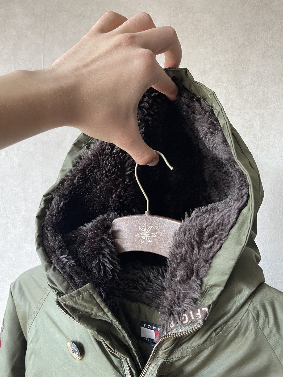 Tommy Hilfiger 90s Tommy Hilfiger Military Artic Parka Furs Hooded Jacket Size US S / EU 44-46 / 1 - 8 Thumbnail