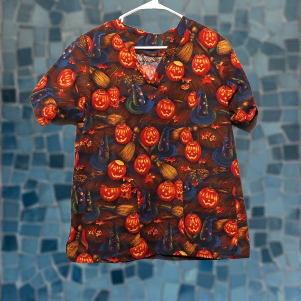 Vintage READ Halloween Jack O Lantern Women XL Scrub Top Hello Kitty Patterned Black Medical Size XL / US 12-14 / IT 48-50 - 1 Thumbnail