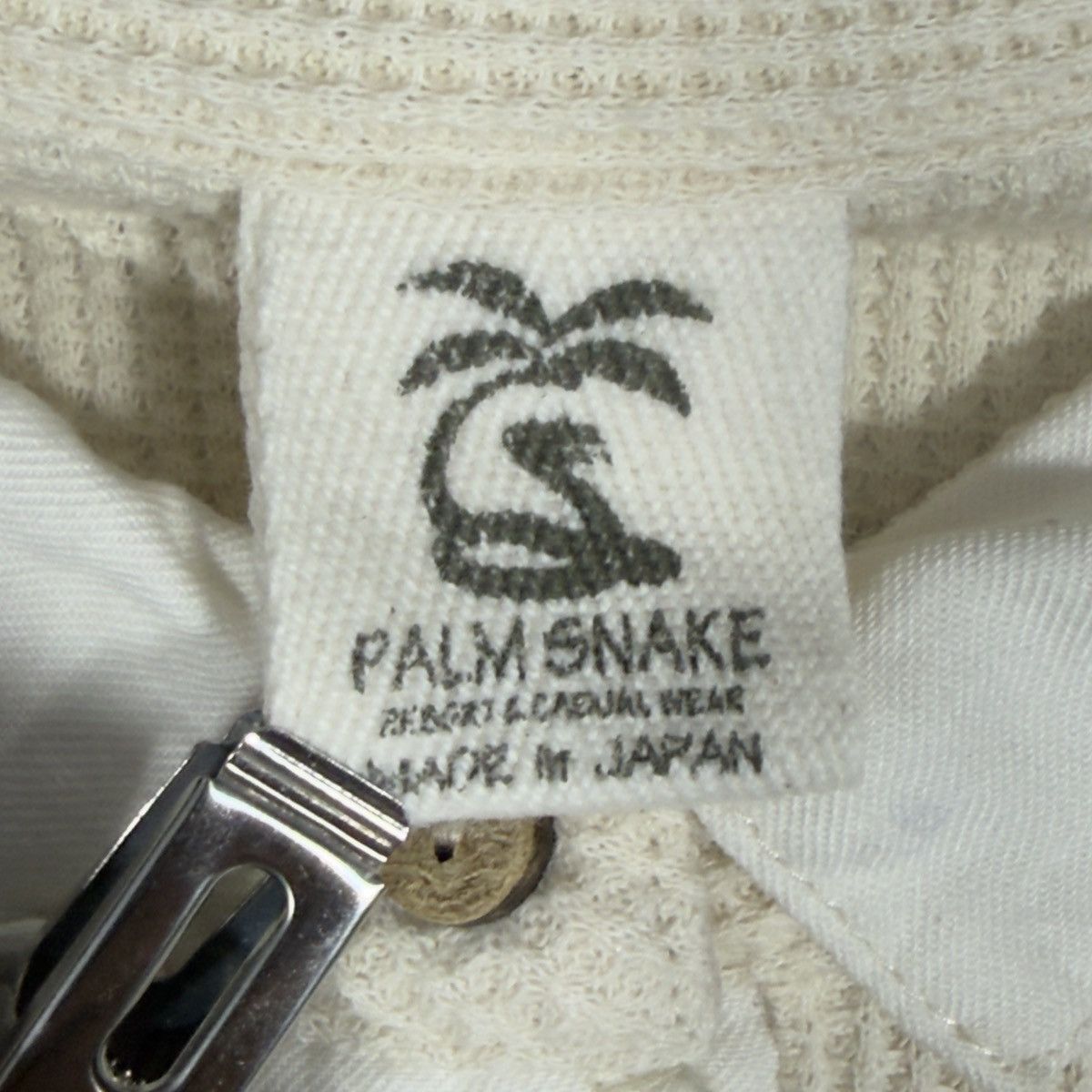 Vintage Vintage Palm Snake Waffle Knit Polo Japan Made Wood Buttons Size M / US 6-8 / IT 42-44 - 5 Thumbnail