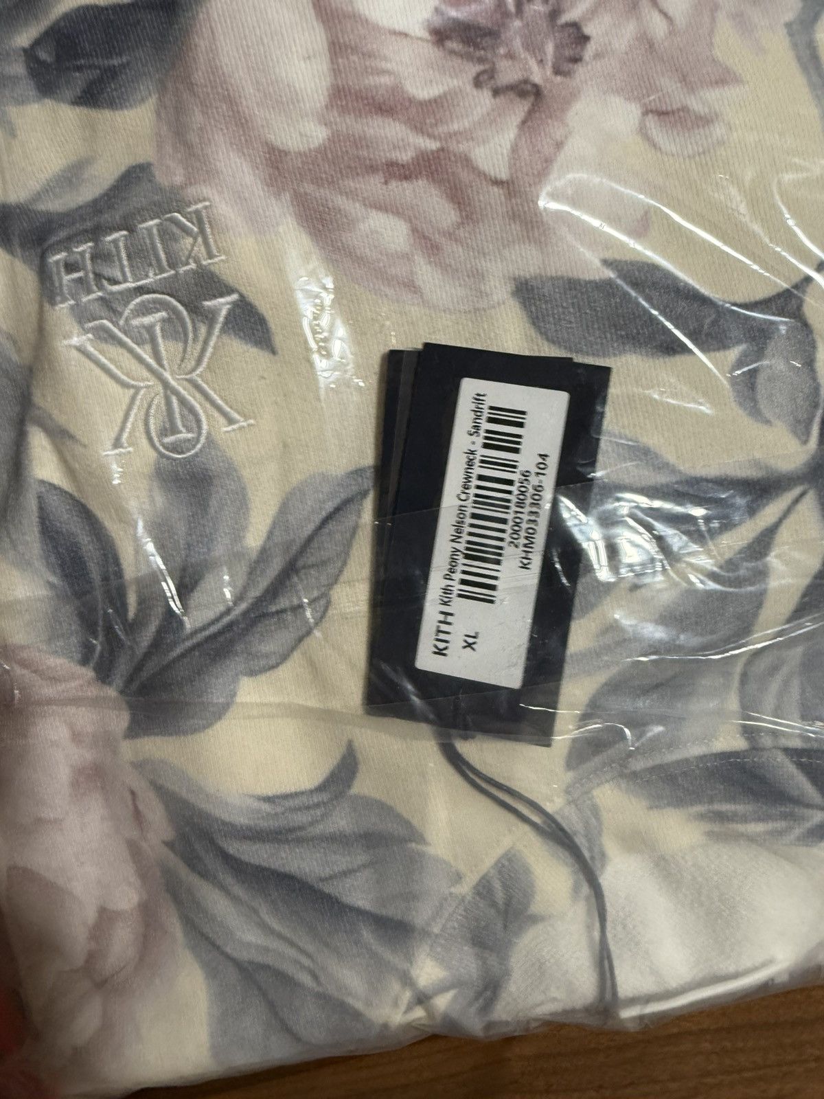 Kith Kith Peony Nelson Crewneck Sweatshirt in Sandrift Size XL Size US XL / EU 56 / 4 - 7 Thumbnail