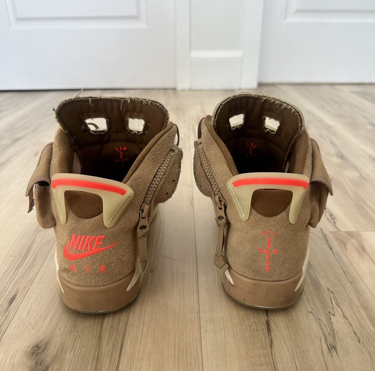 Jordan Brand × Travis Scott Travis Scott x Jordan 6 x Cactus Jack - Size 11 With Bag Size US 11 / EU 44 - 2 Thumbnail