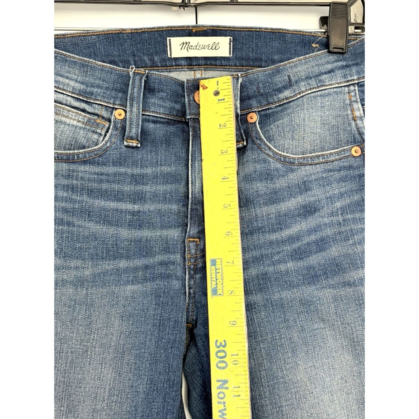 Madewell Madewell 9" High-Rise Skinny Ankle Jeans Winifred Wash 25 Distressed Jeans Blue Women Regular 5-Pocket Button Zipper Slim Vintage: No Size 42" / US 20 - 4 Thumbnail