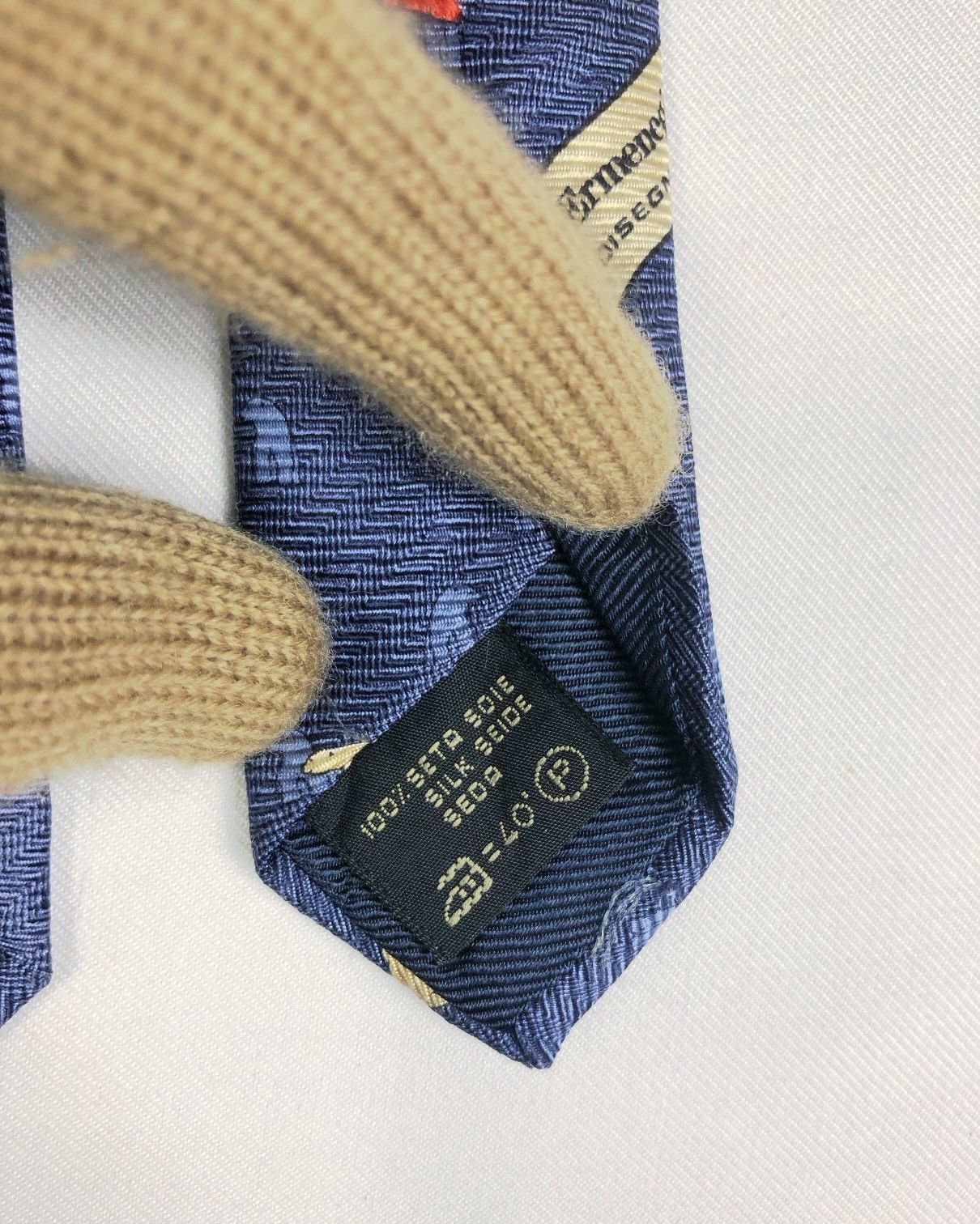 Ermenegildo Zegna Rare Ermenegildo Zegna Polar Bear Silk Tie Made in Italy Size ONE SIZE - 8 Thumbnail