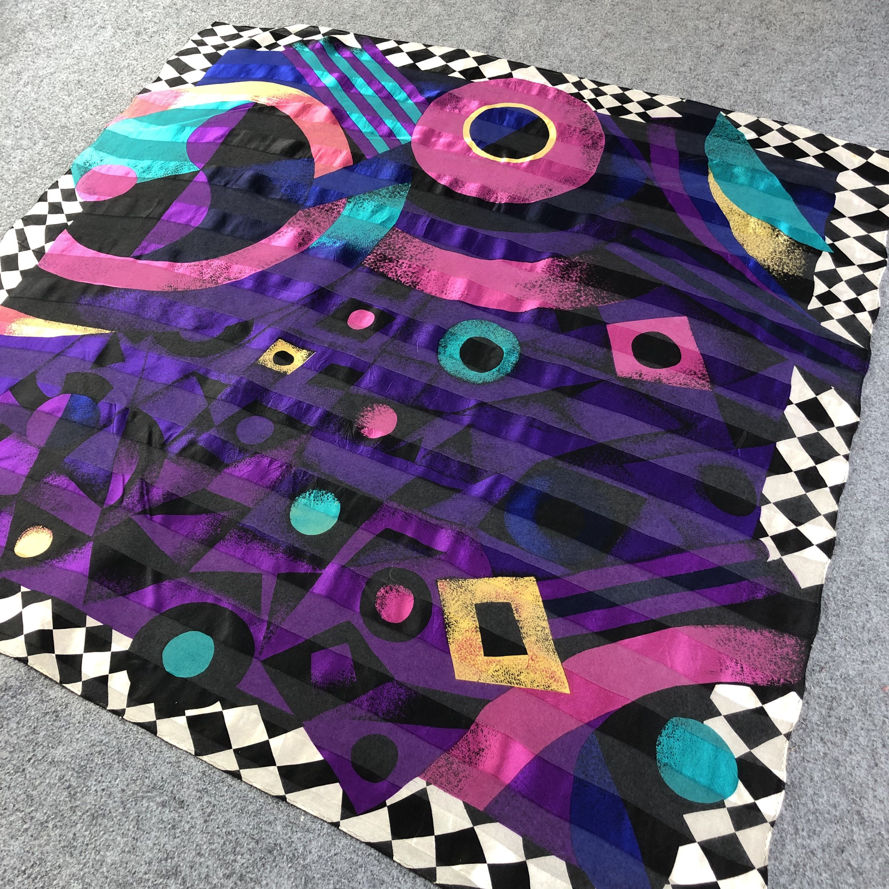 Japanese Brand Abstract Design Slit Thread Silk Scarf M749 Size ONE SIZE - 2 Thumbnail