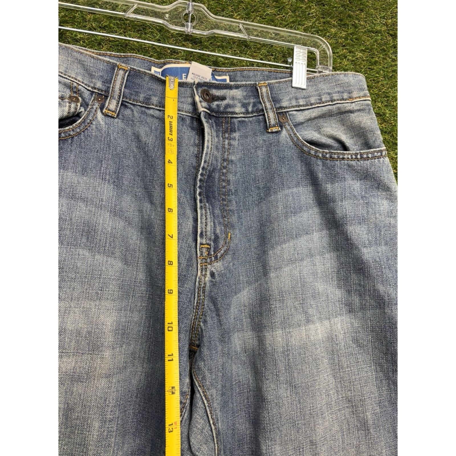 Gap Gap Jeans Mens 33X30 Easy Fit Regular Straight Distressed 100% Cotton Medium Wash Blue 1969 Gap 1969 Mens Jeans Size US 33 - 7 Thumbnail