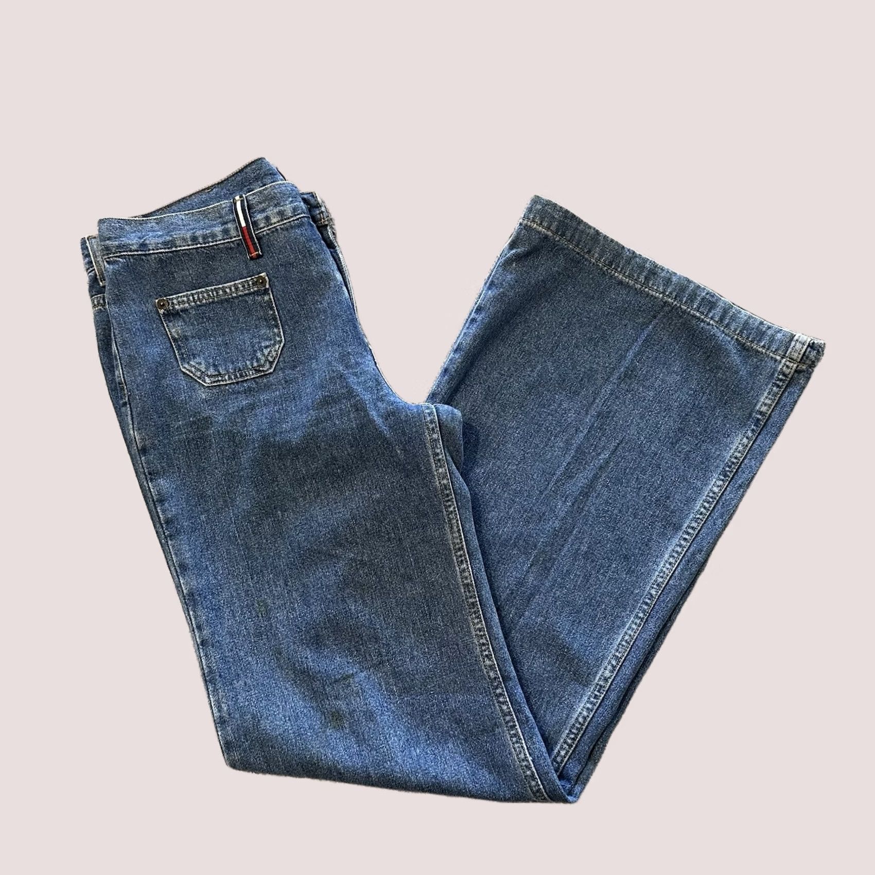 Tommy Hilfiger VINTAGE Tommy Hilfiger Jeans Womens 31x33 Mid Rise Flared Wide 5-Pocket Denim Blue Jeans Mens? Size 24" / US 00 / IT 34 - 1 Thumbnail