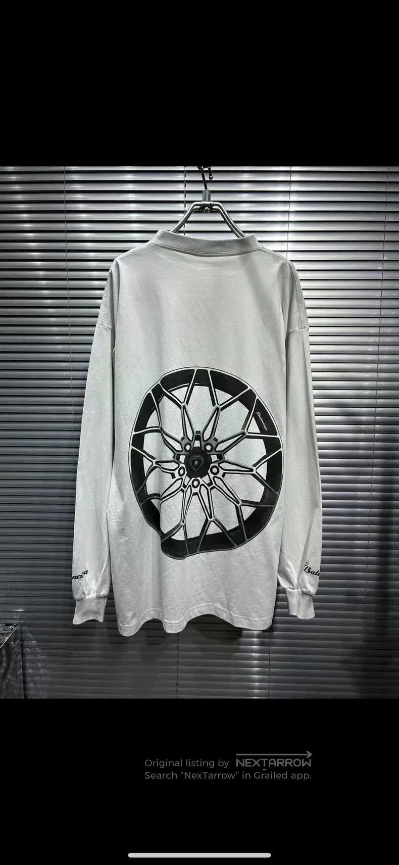 Balenciaga Balenciaga White Long Sleeve Sweatshirt with Small Cow Let Size US S / EU 44-46 / 1 - 2 Thumbnail
