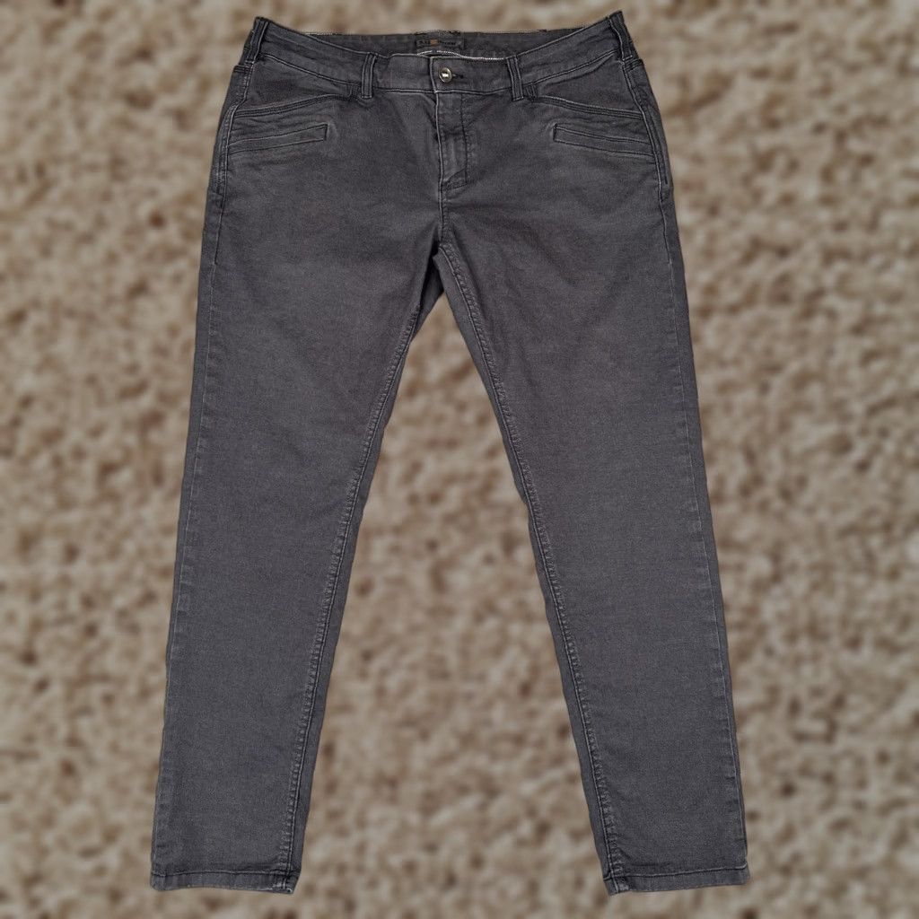 Vintage 5.11 Tactical Jeans Women 16 Regular Slim Stretch Charcoal Gray Denim 5-Pocket Zip Back Patch Pockets Casual Work Range Army Size 38" / US 16 / IT 52 - 1 Thumbnail