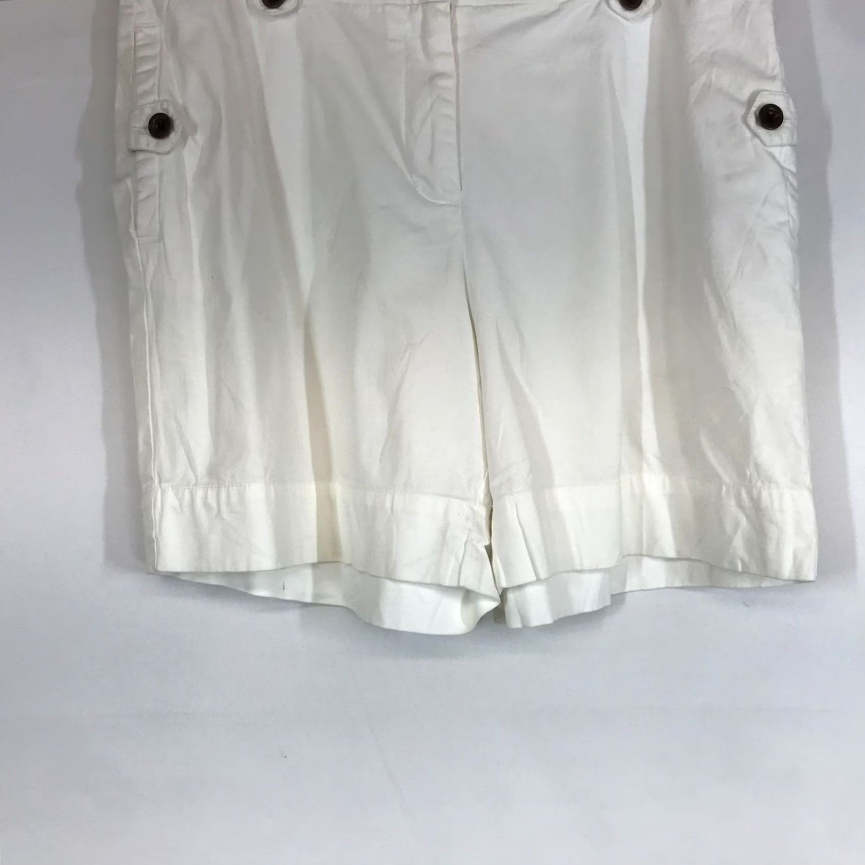 Talbots Prioritizes keywords: "Talbots Womens" and "Chino Shorts" are core search terms Size 30" / US 8 / IT 44 - 3 Thumbnail