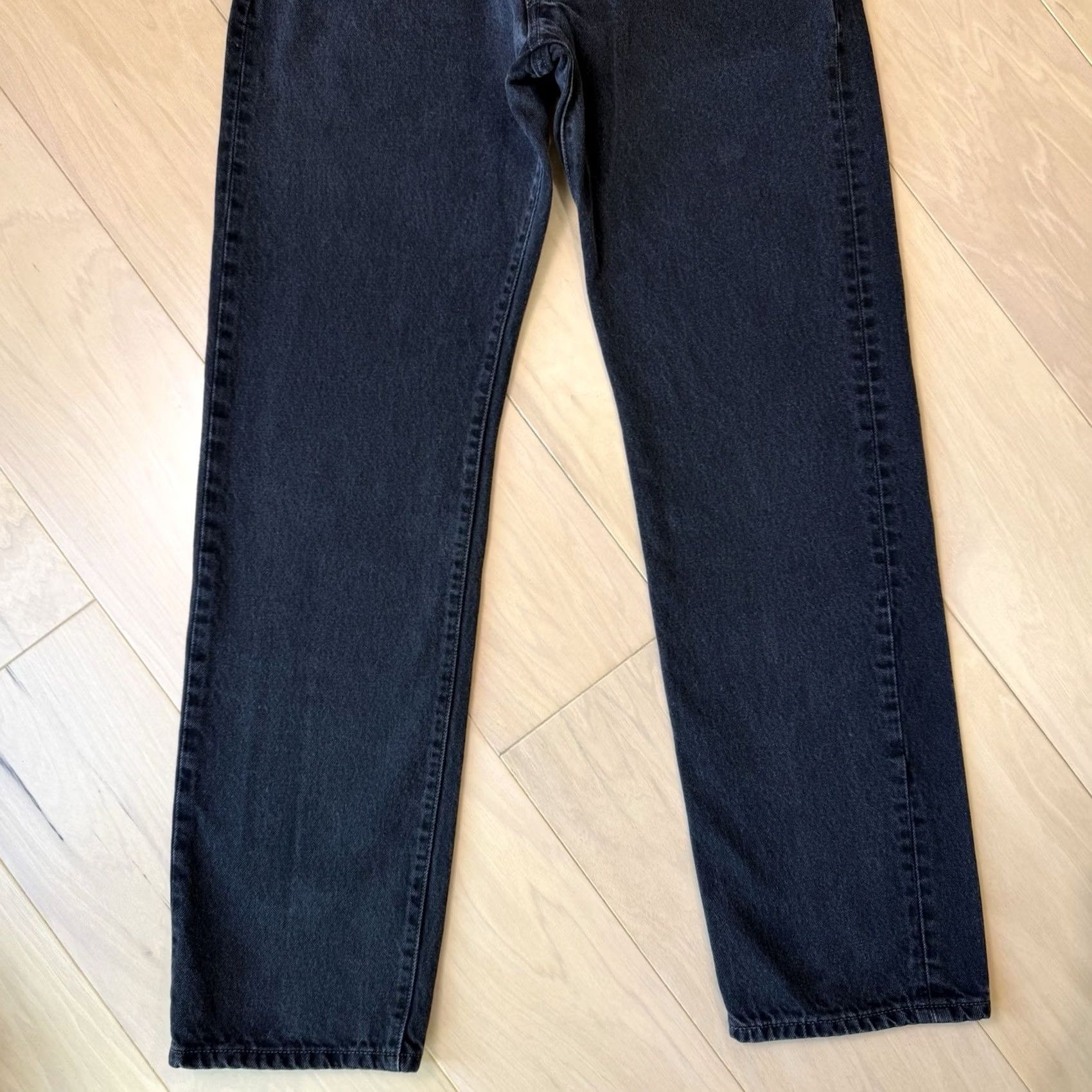 Levi's VINTAGE Levi's 501 Jeans 32 Black 90s Straight Leg Denim Minimalist 32x32 Mens Jeans 90s Vintage Levi's 501 Series Black Denim Straight Size US 30 / EU 46 - 4 Thumbnail