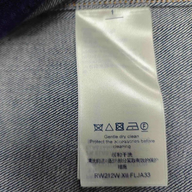 Louis Vuitton Louis Vuitton Washed blue metallic leather label denim jac Size XS / US 0-2 / IT 36-38 - 6 Thumbnail