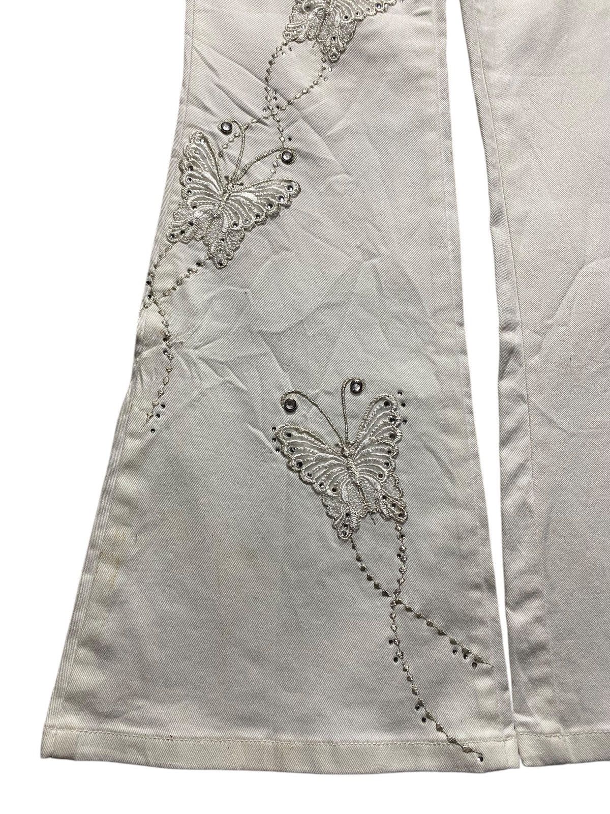Japanese Brand Vintage Japanese Brand Tantra Embroidery Flare Jeans Size 28" / US 6 / IT 42 - 8 Thumbnail